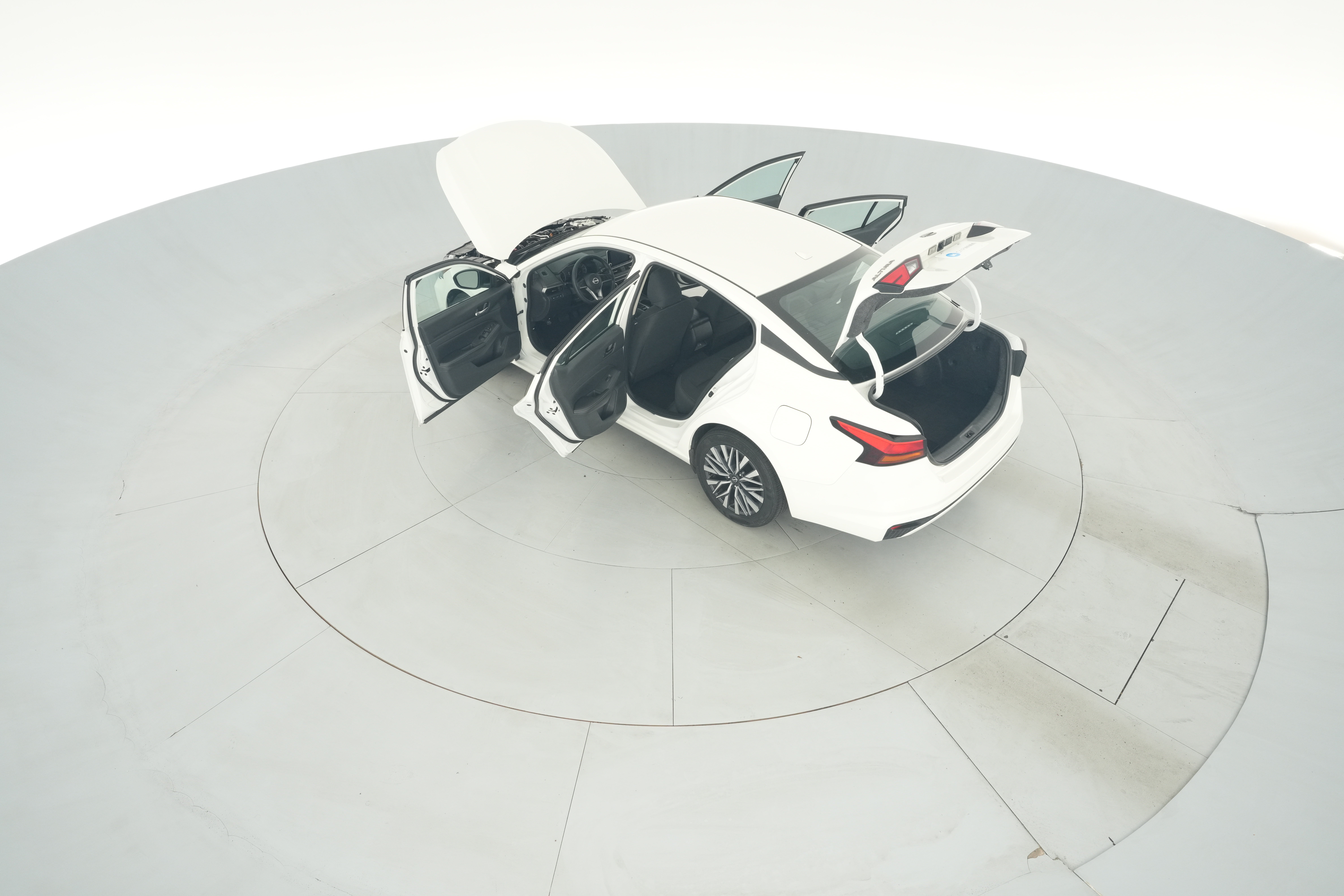 2025 Nissan Altima SV - Photo 40