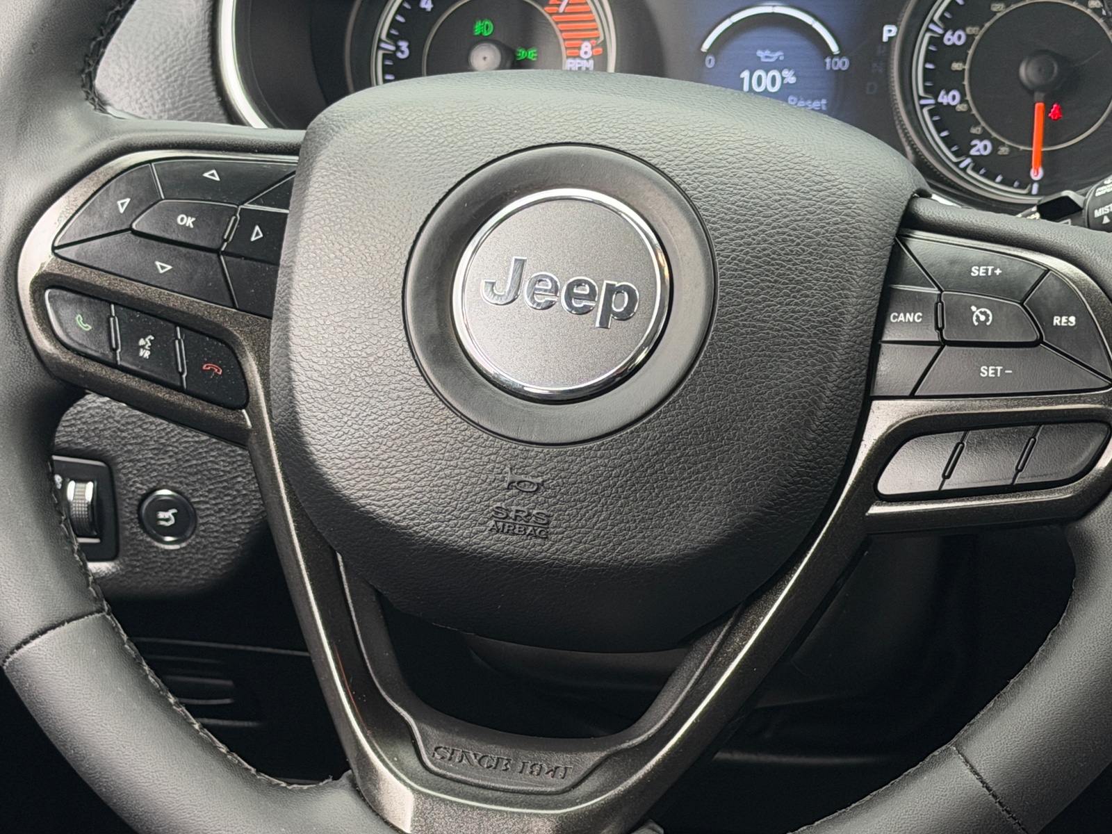 Thumbnail: 2022 Jeep Cherokee - 4