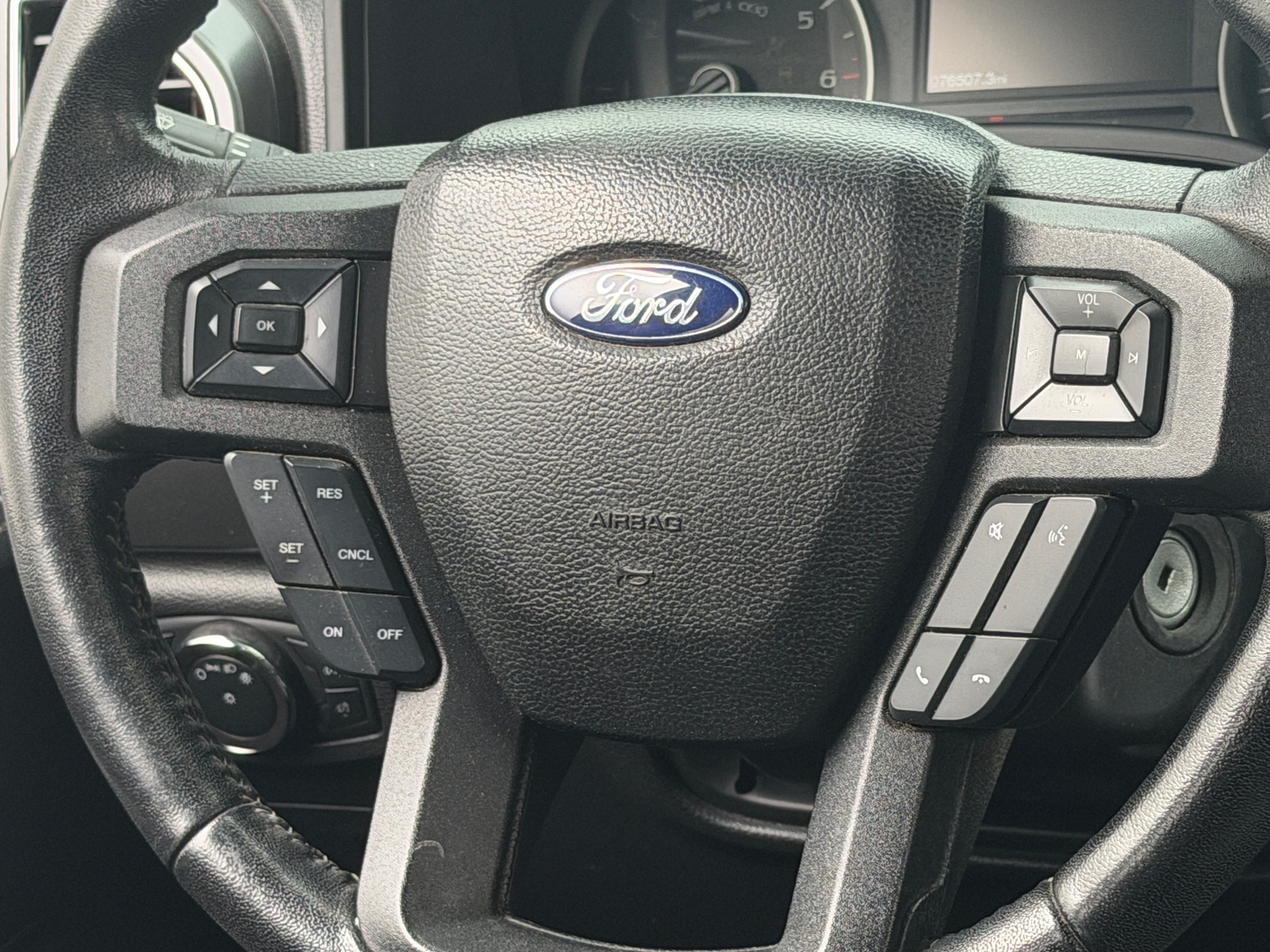 Thumbnail: 2018 Ford Econoline - 5