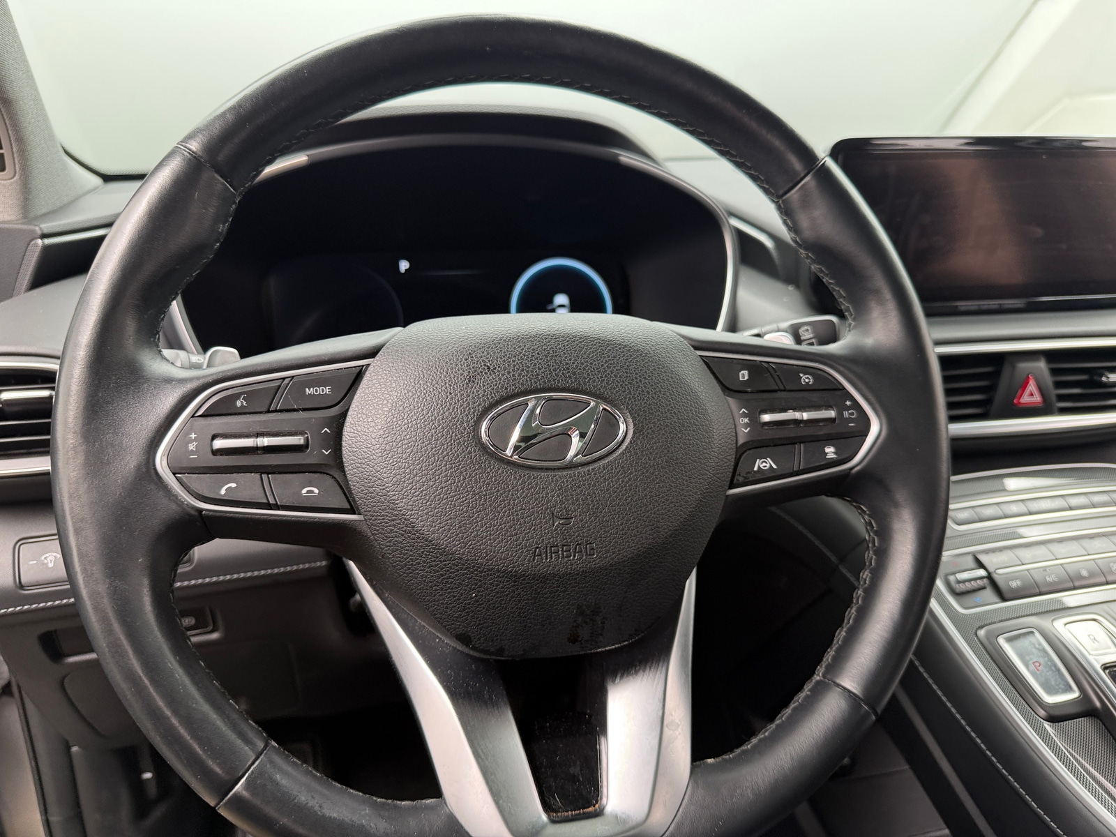 Thumbnail: 2022 Hyundai Santa Fe - 4