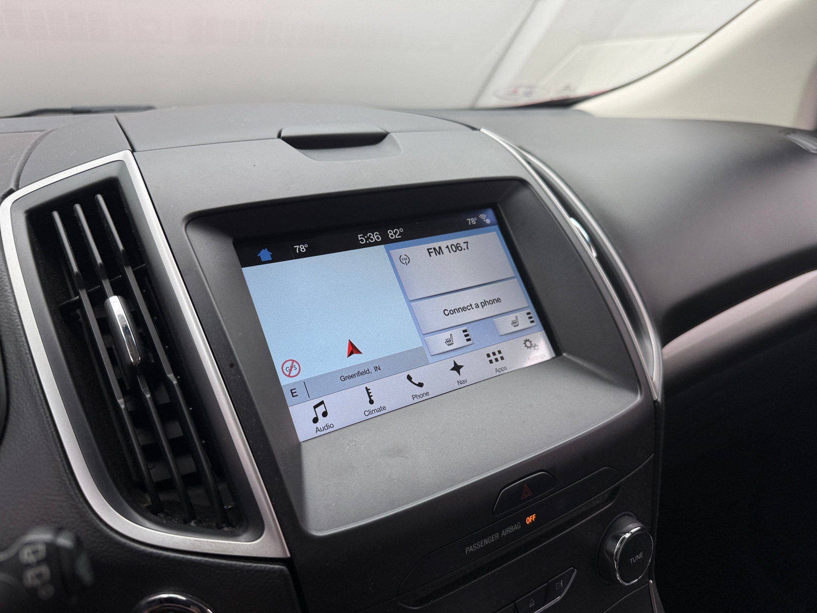 Thumbnail: 2017 Ford Edge - 3