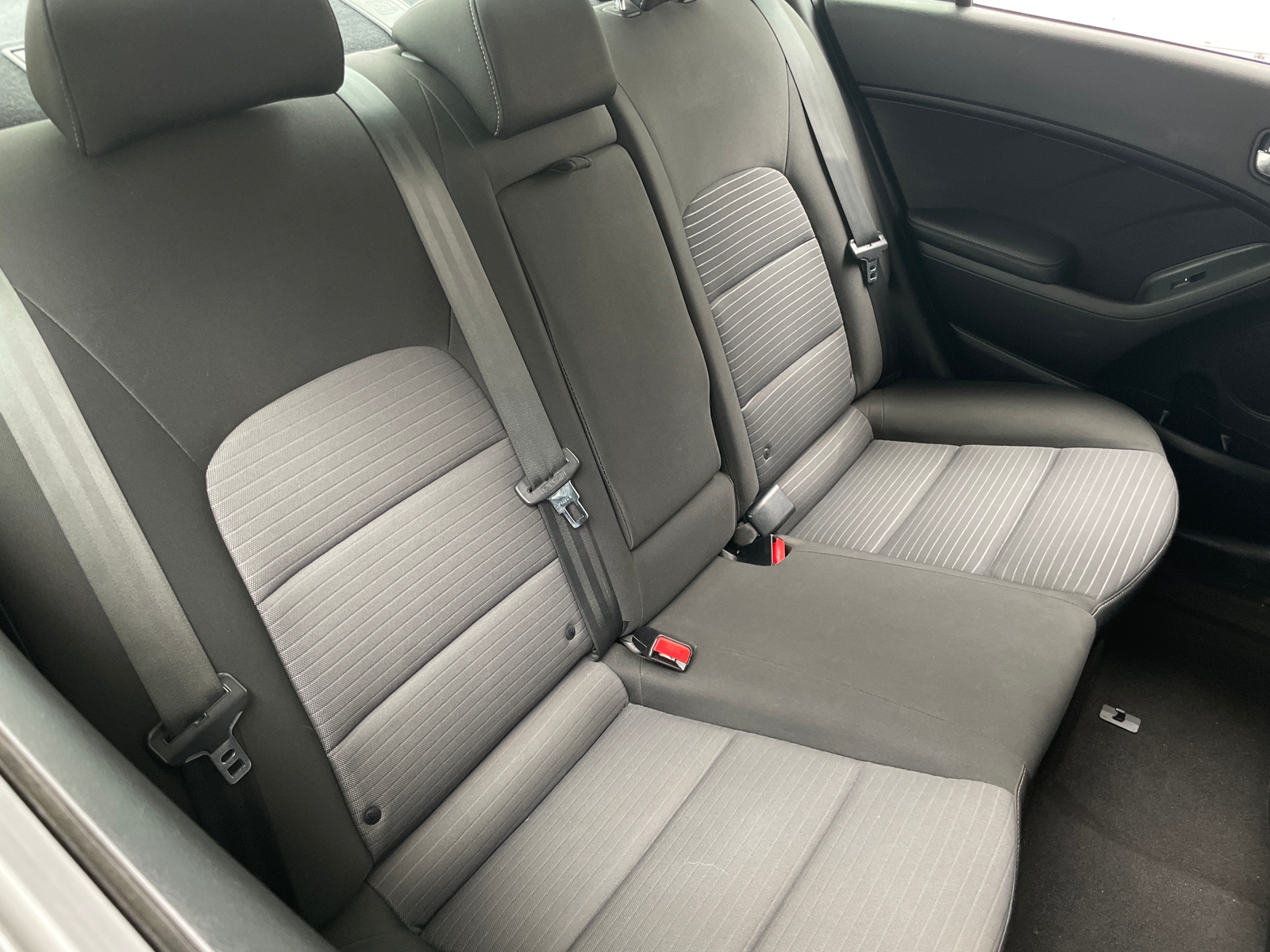 Thumbnail: 2016 Kia Forte - 6
