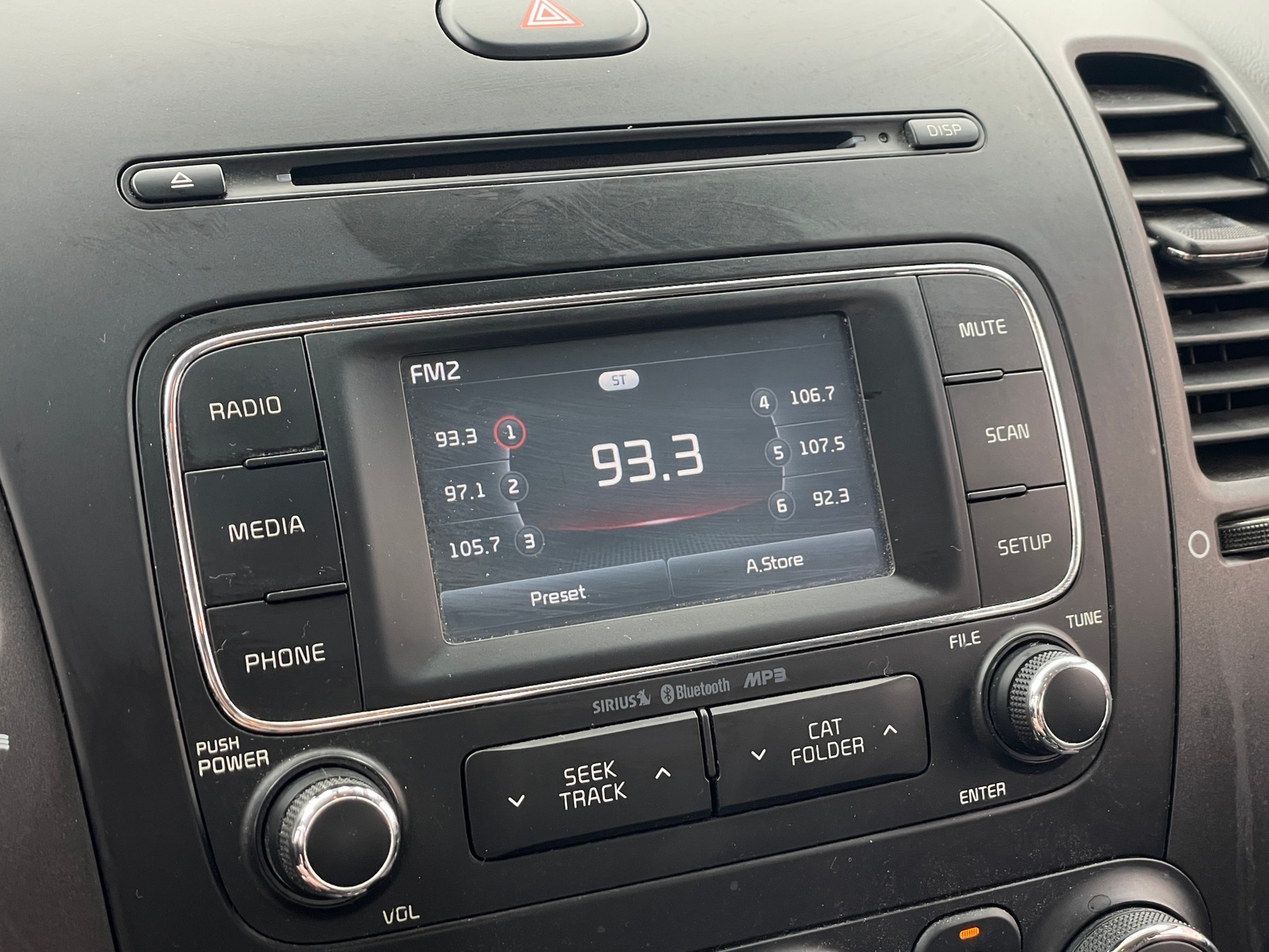 Thumbnail: 2016 Kia Forte - 4