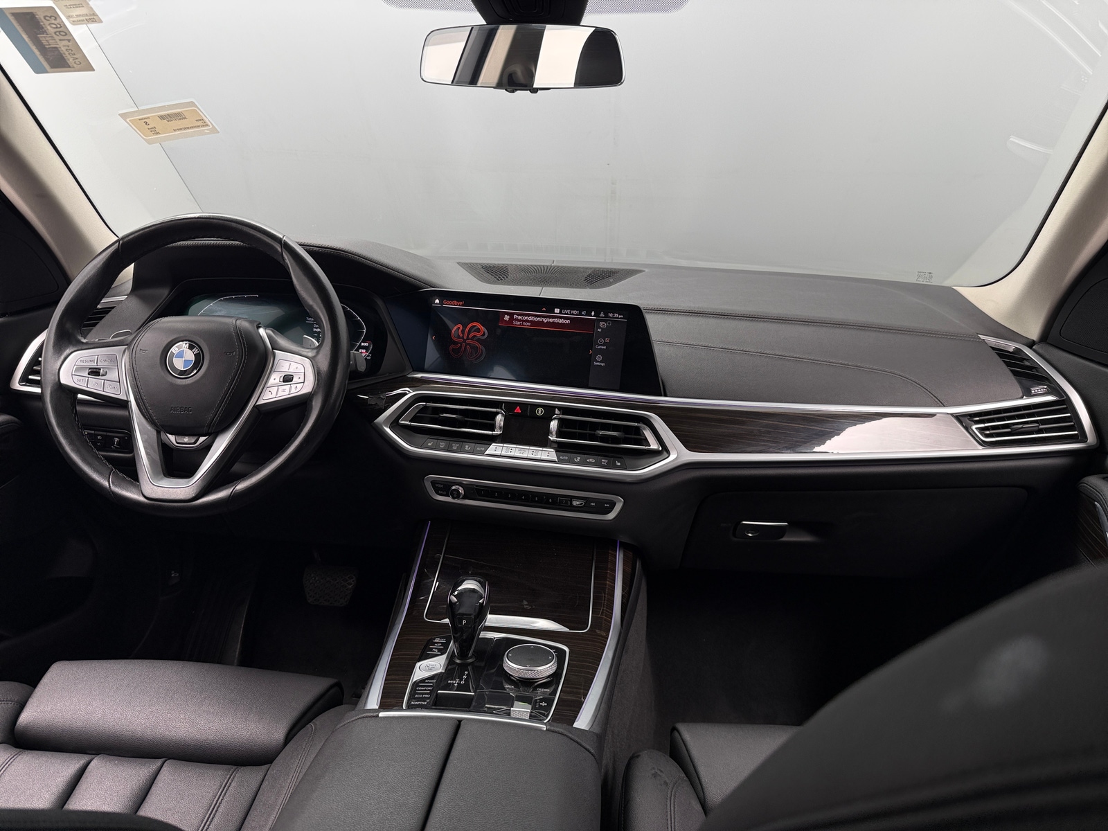 Thumbnail: 2021 BMW X7 - 2