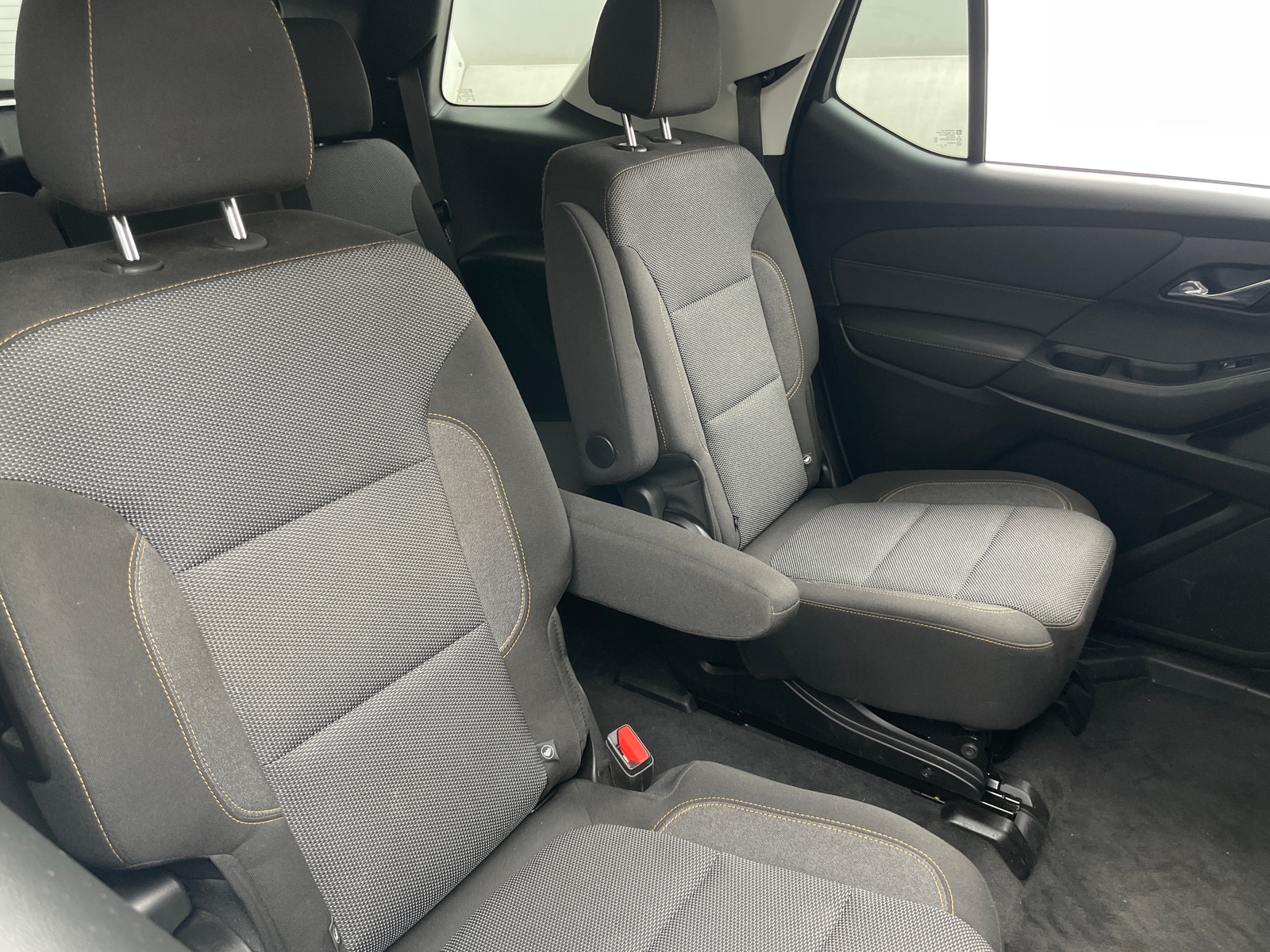 Thumbnail: 2021 Chevrolet Traverse - 6