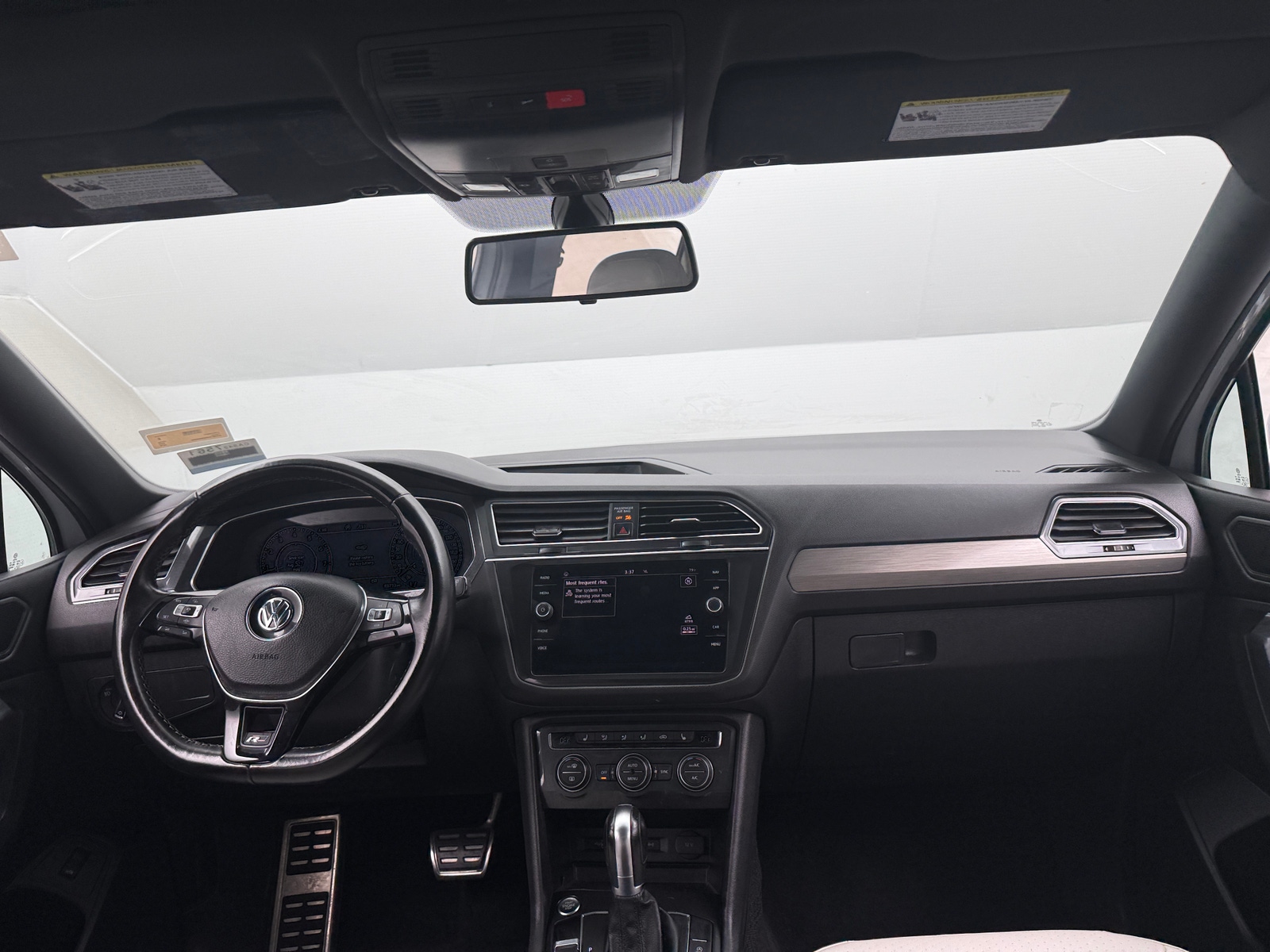 Thumbnail: 2019 Volkswagen Tiguan - 2