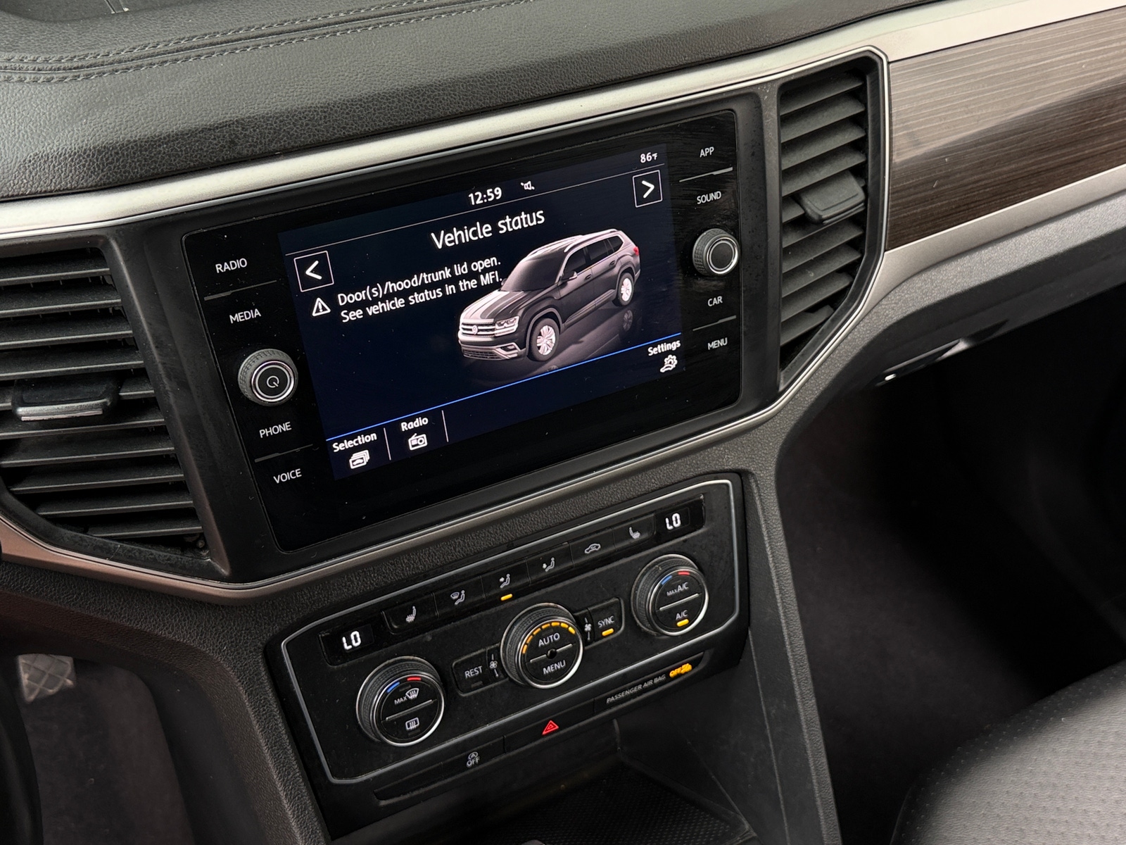 Thumbnail: 2019 Volkswagen Atlas - 3