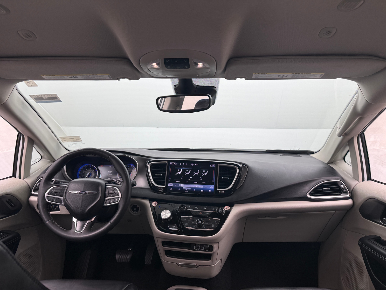 Thumbnail: 2023 Chrysler Pacifica - 2