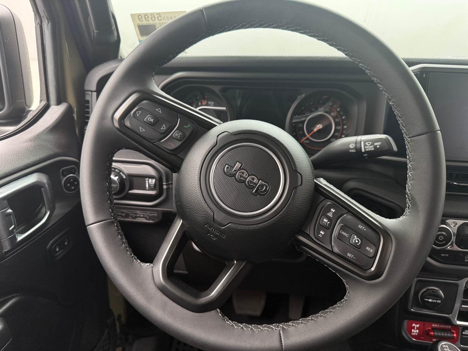 Thumbnail: 2025 Jeep Gladiator - 5