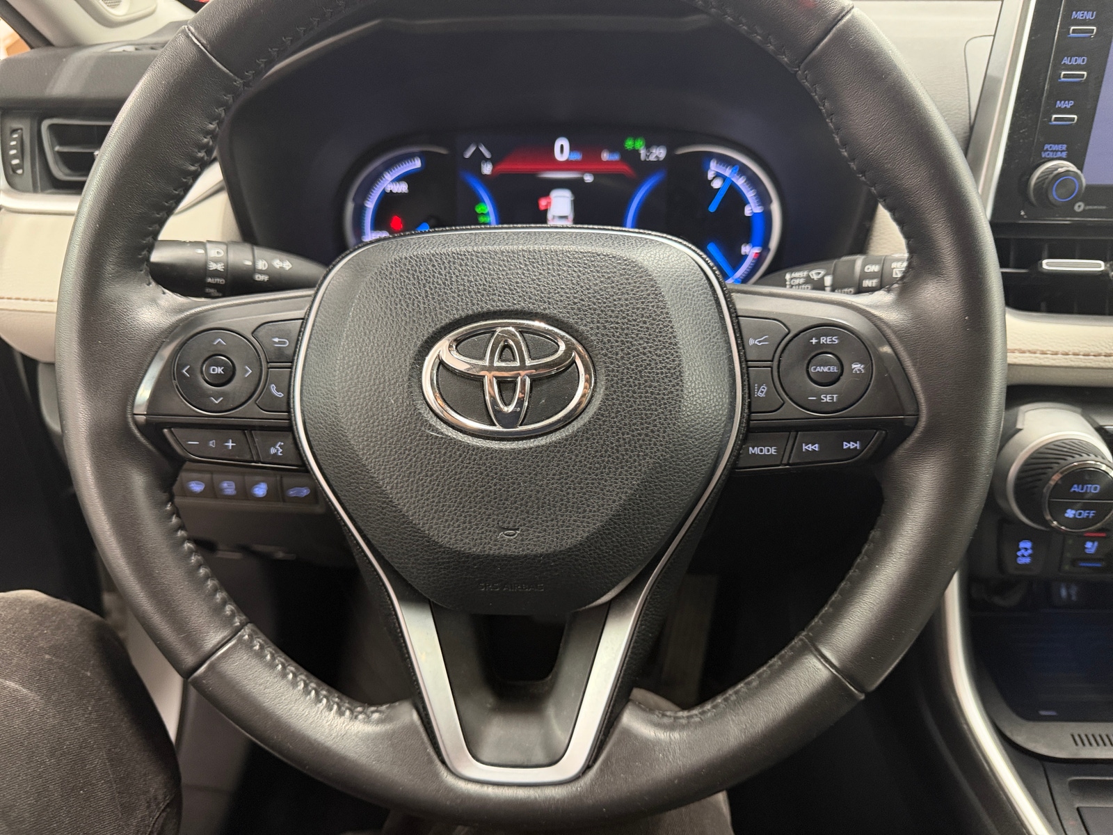 Thumbnail: 2019 Toyota RAV4 - 5
