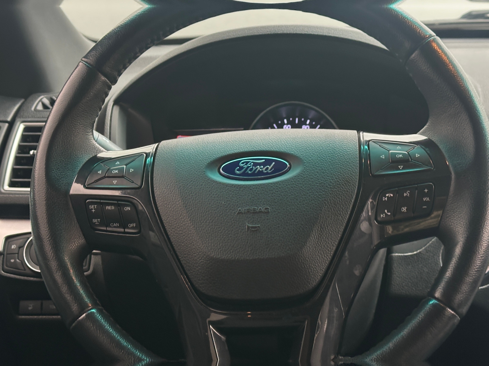 Thumbnail: 2017 Ford Explorer - 5