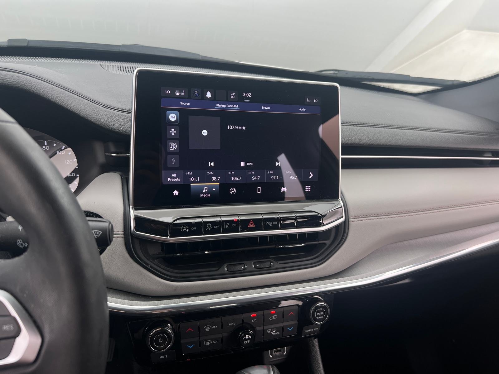 Thumbnail: 2023 Jeep Compass - 3