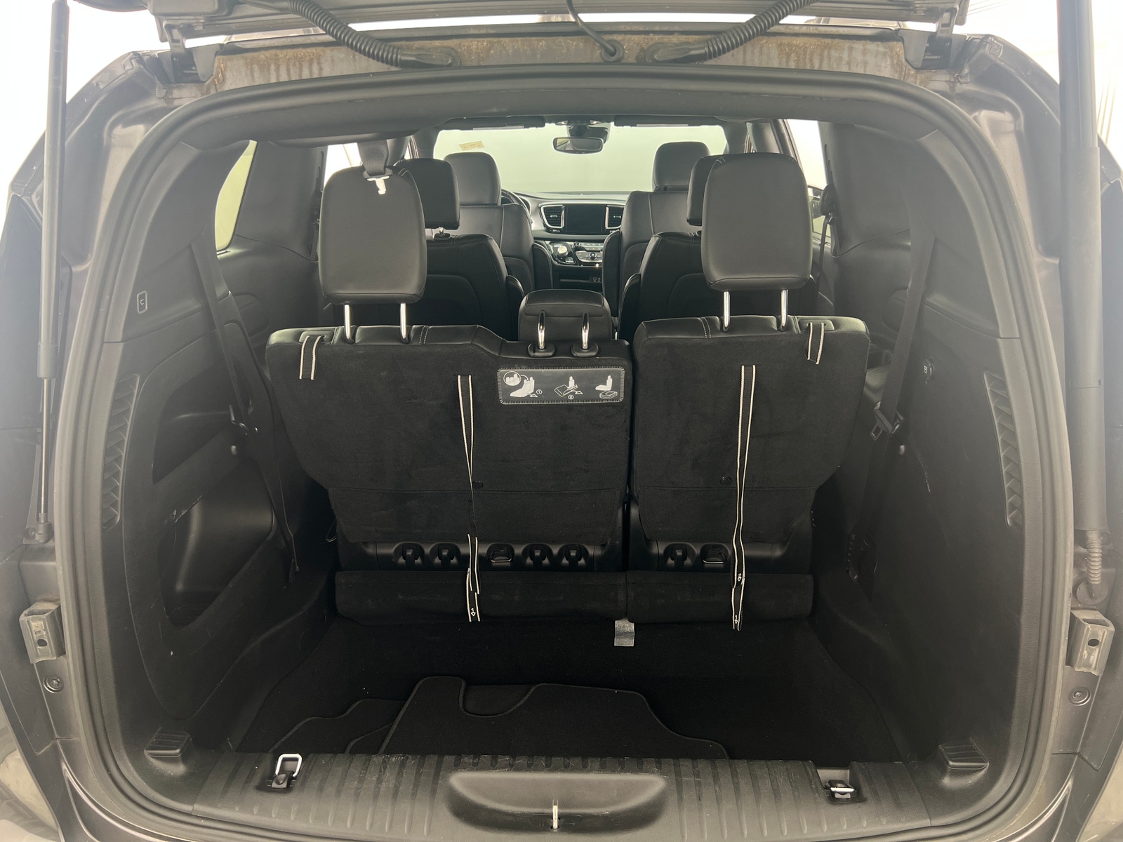 Thumbnail: 2019 Chrysler Pacifica - 6