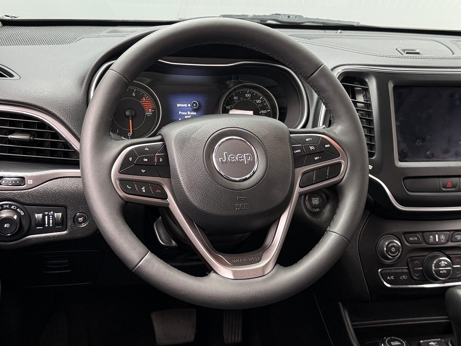 Thumbnail: 2022 Jeep Cherokee - 4