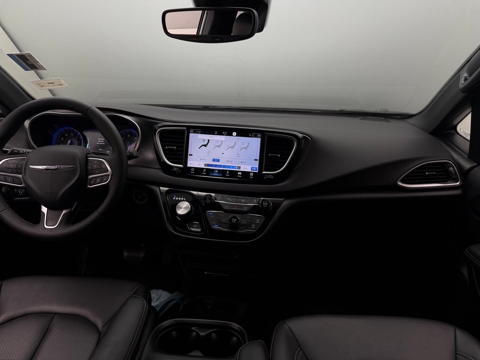 Thumbnail: 2026 Chrysler Pacifica - 2