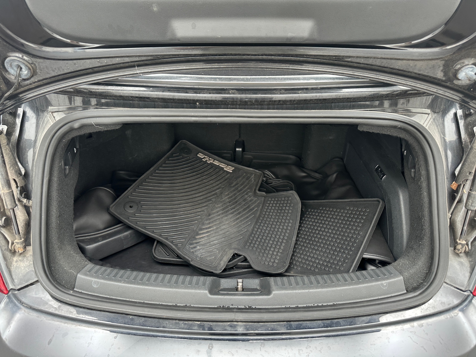 Thumbnail: 2014 Volkswagen Beetle - 6