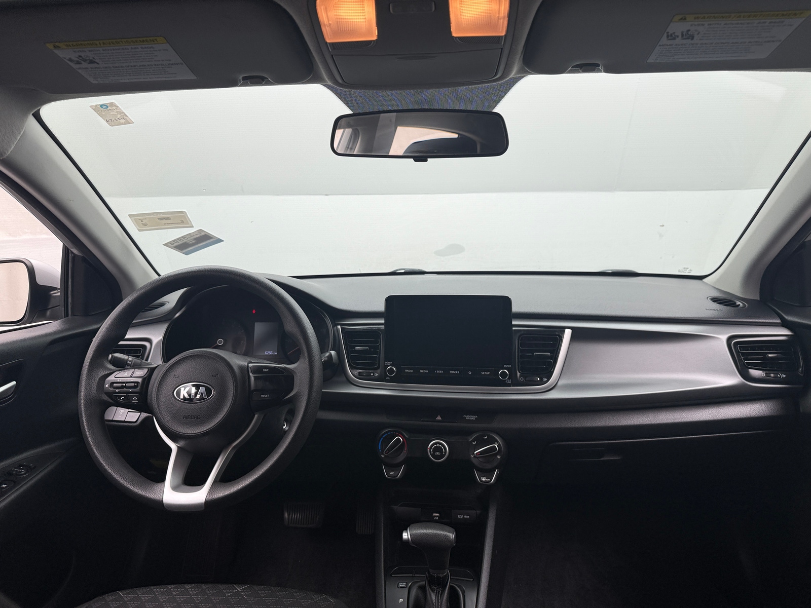 Thumbnail: 2021 Kia Rio - 3