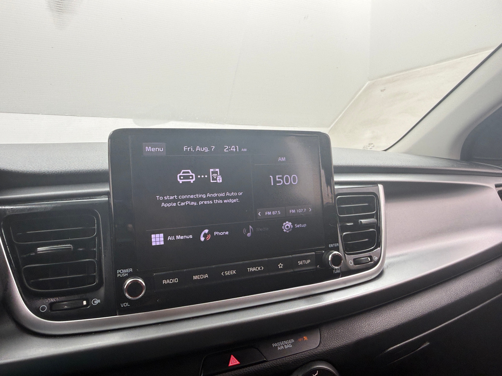 Thumbnail: 2021 Kia Rio - 4