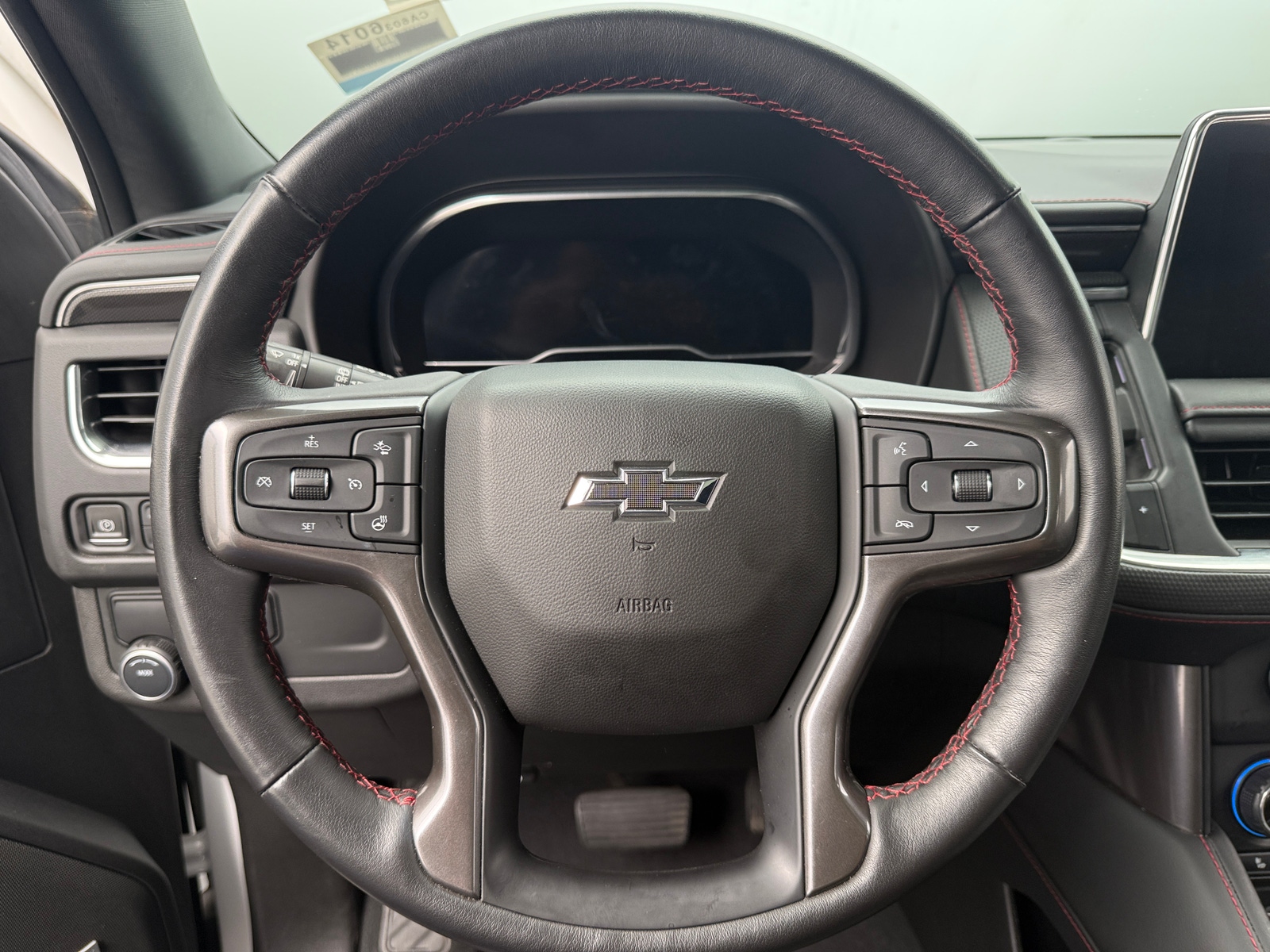 Thumbnail: 2022 Chevrolet Tahoe - 4