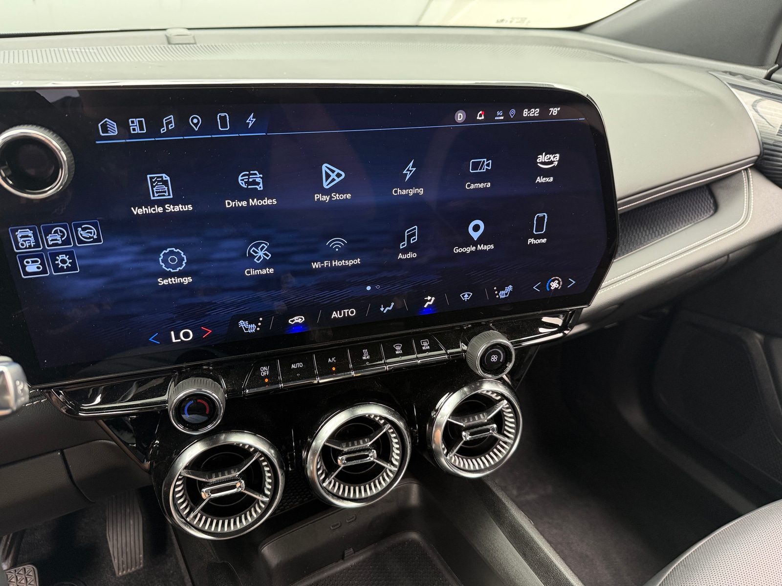 Thumbnail: 2024 Chevrolet Blazer EV - 3