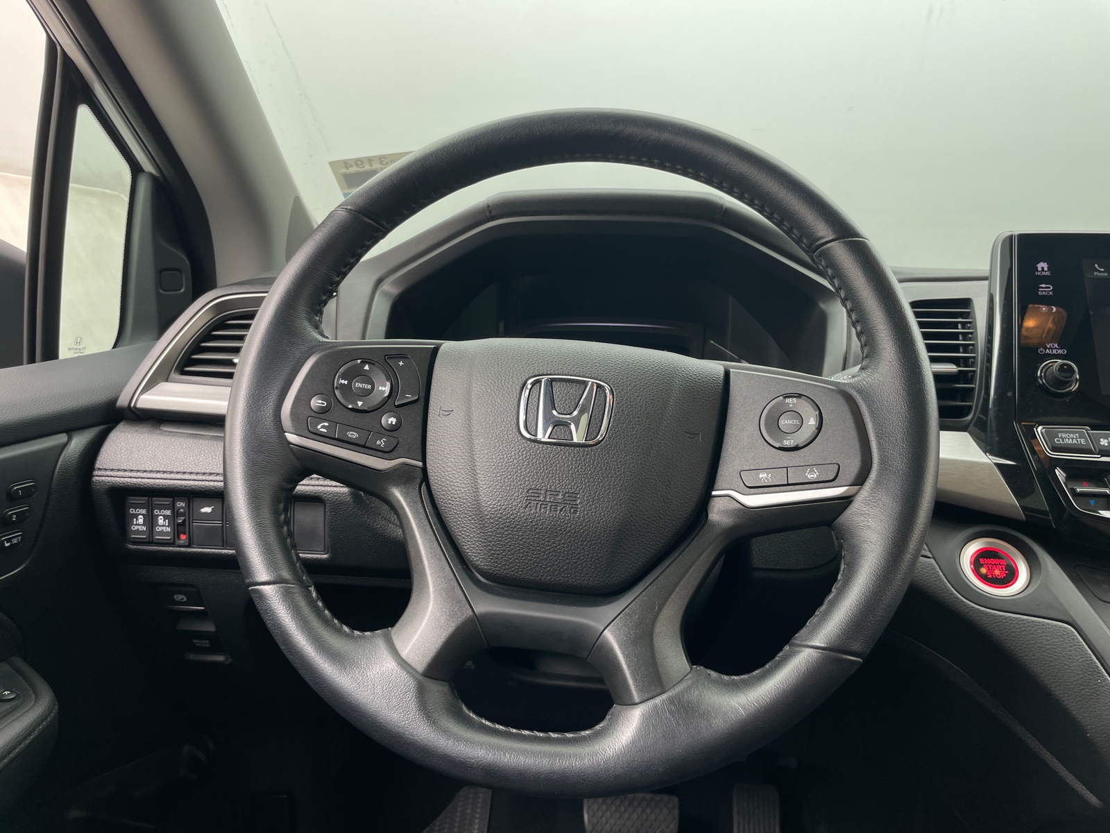 Thumbnail: 2023 Honda Odyssey - 4