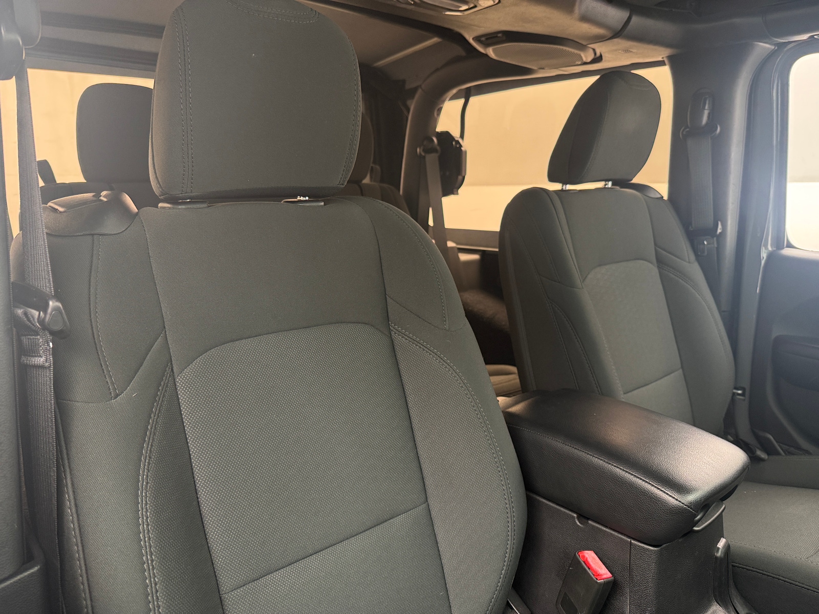 Thumbnail: 2019 Jeep Wrangler - 2