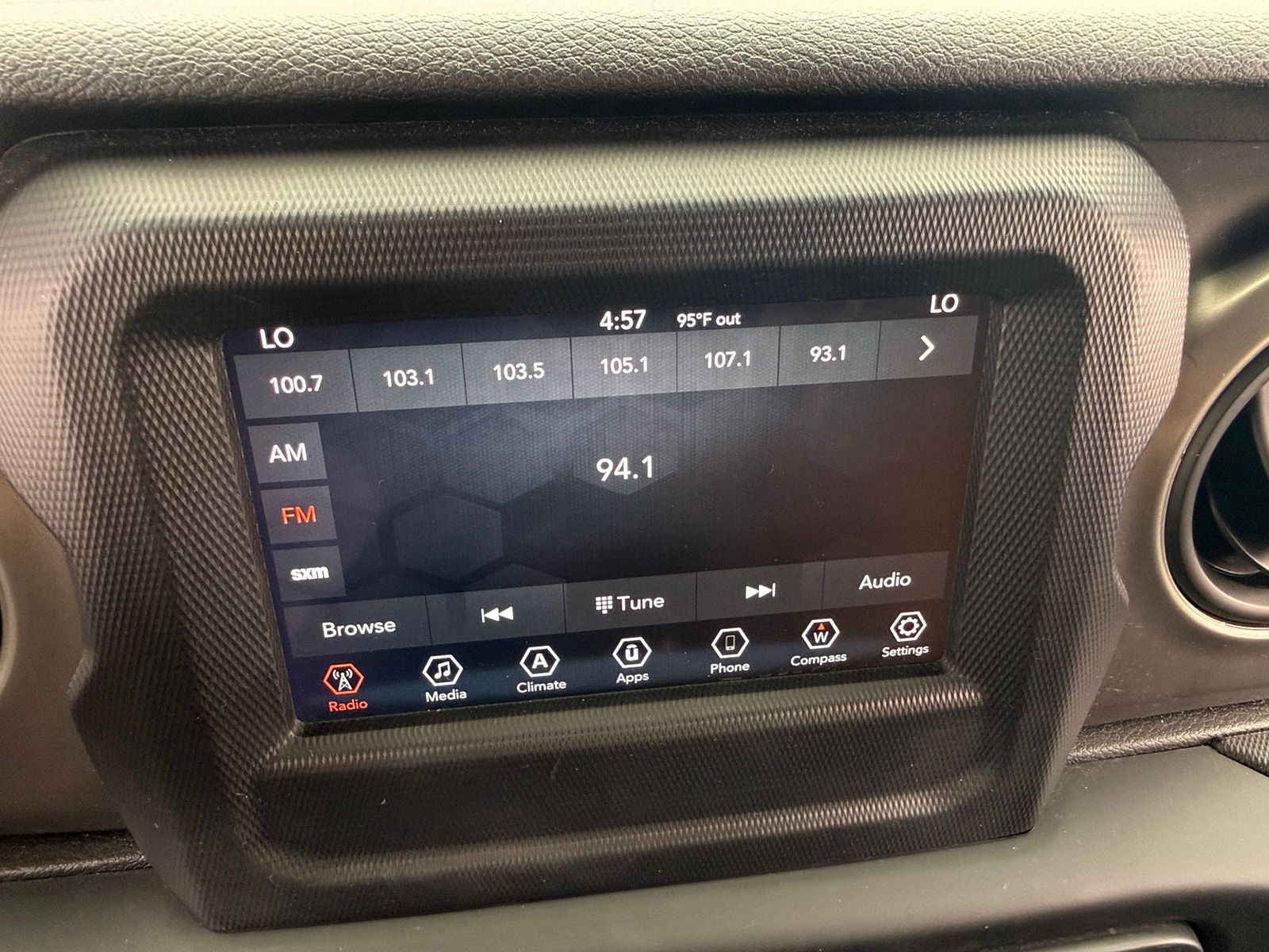 Thumbnail: 2019 Jeep Wrangler - 4