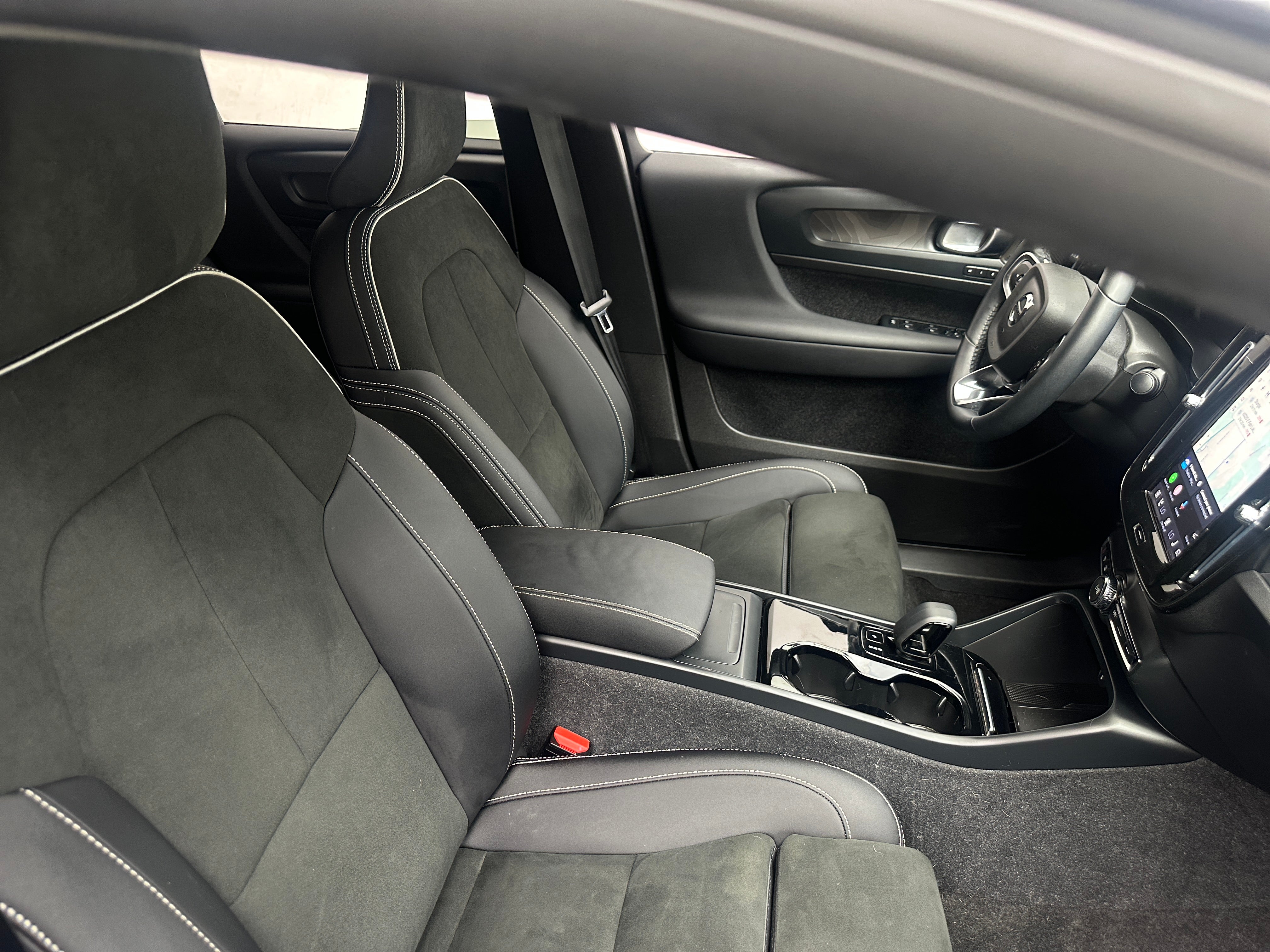 Used 2023 Volvo C40 Ultimate with VIN YV4ED3GM4P2048956 for sale in Pewaukee, WI