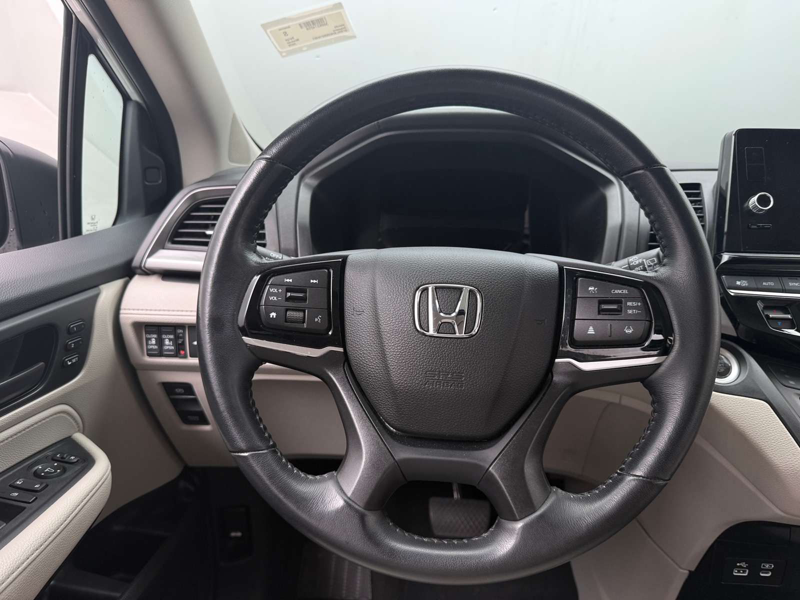 Thumbnail: 2025 Honda Odyssey - 4