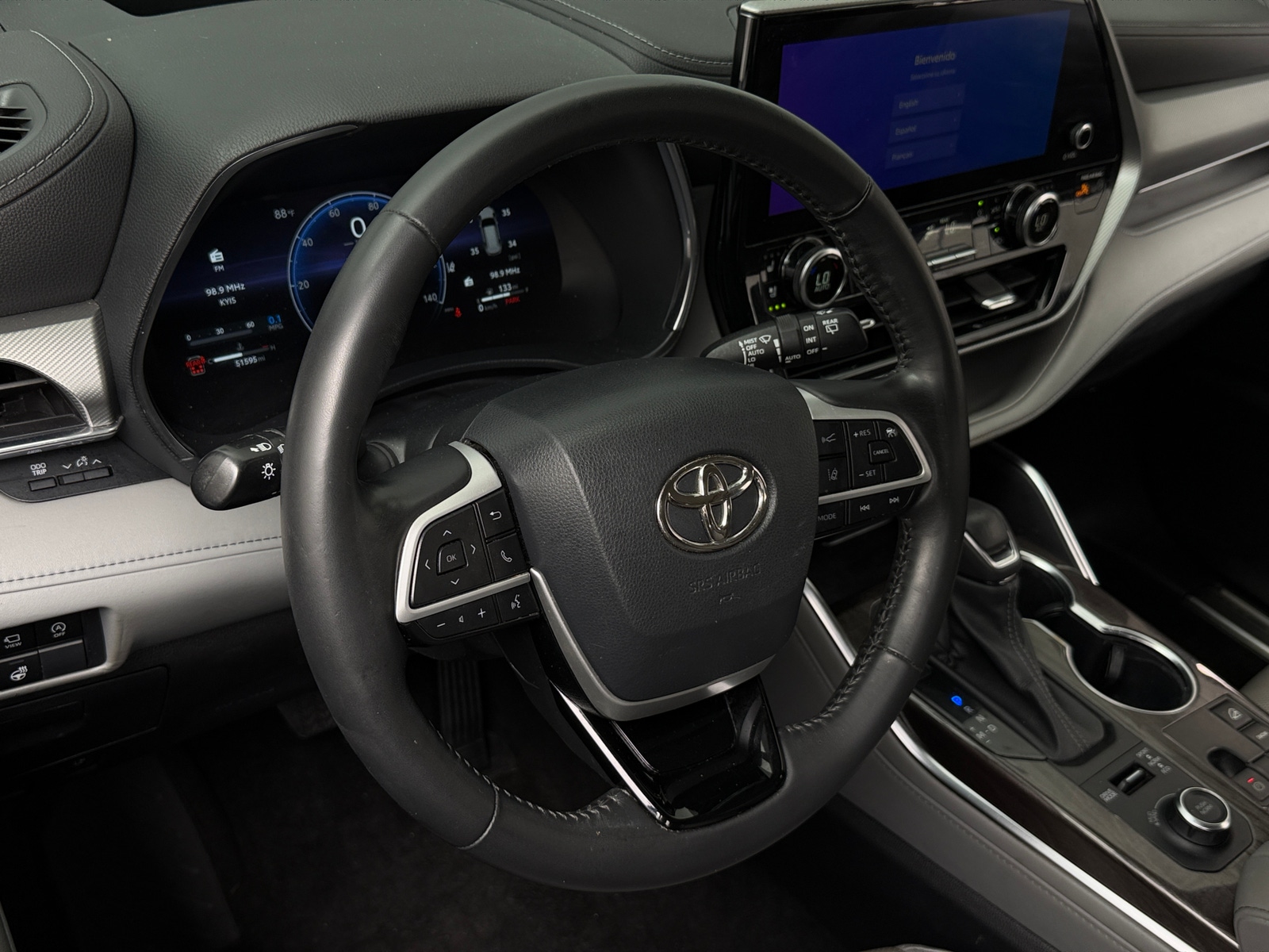 Thumbnail: 2023 Toyota Highlander - 5