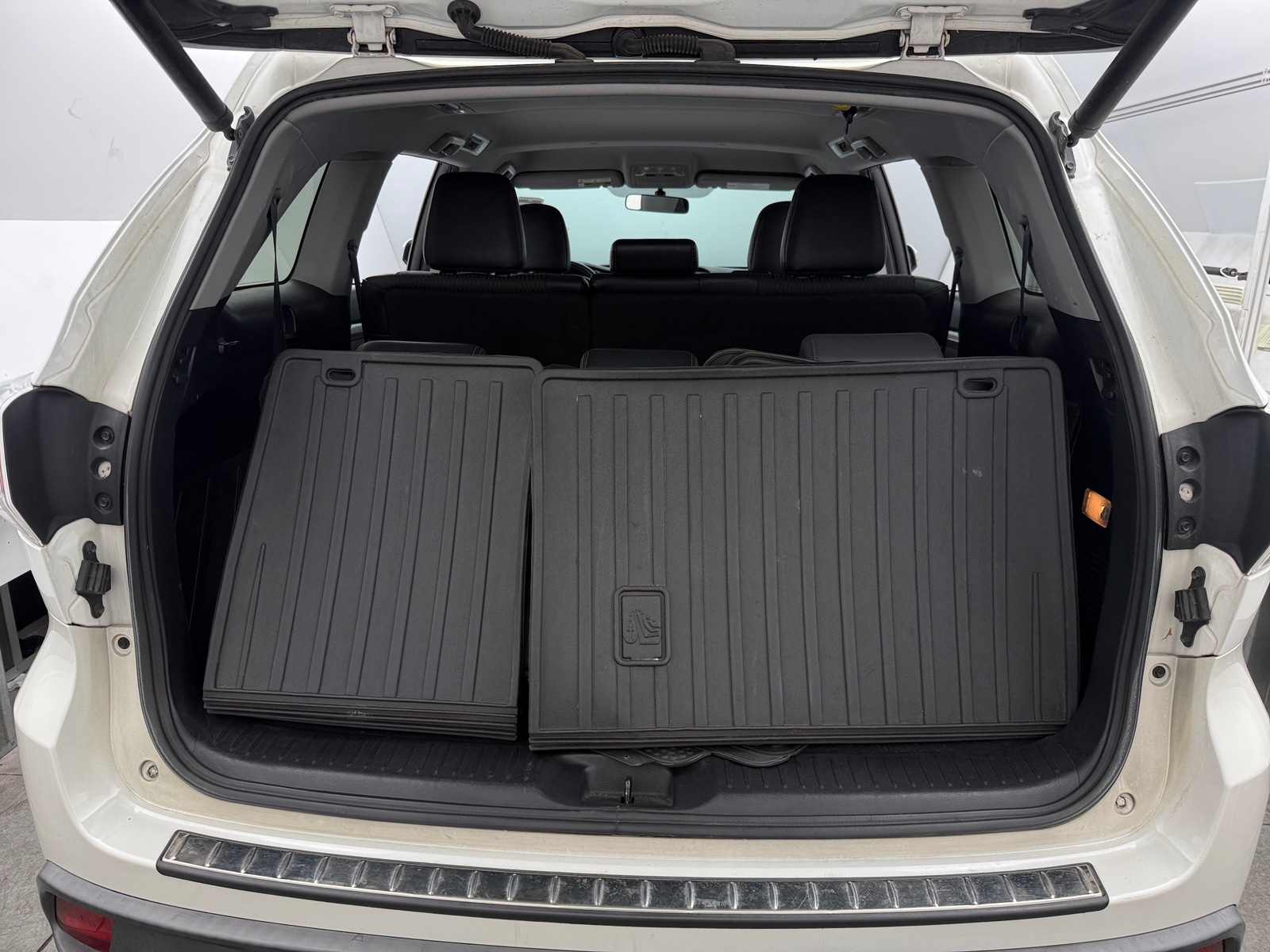 Thumbnail: 2016 Toyota Highlander - 7