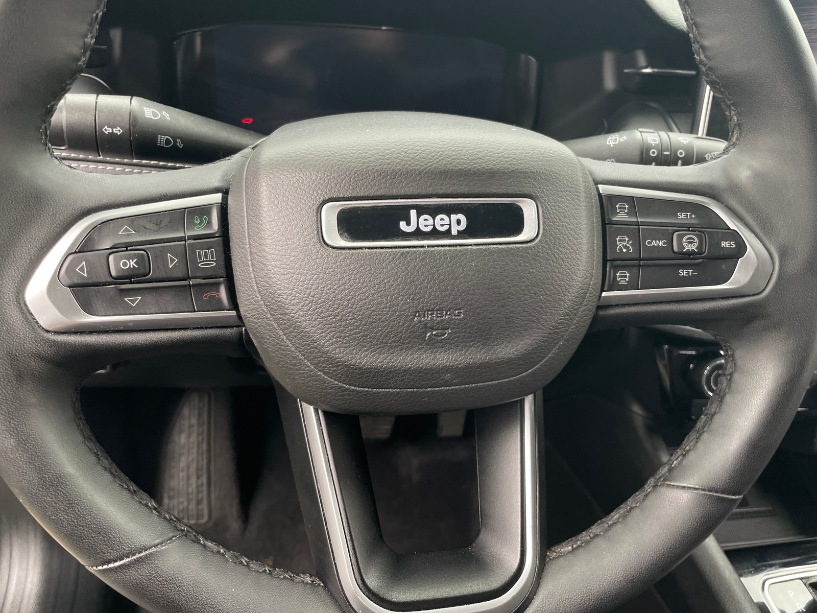 Thumbnail: 2023 Jeep Compass - 4