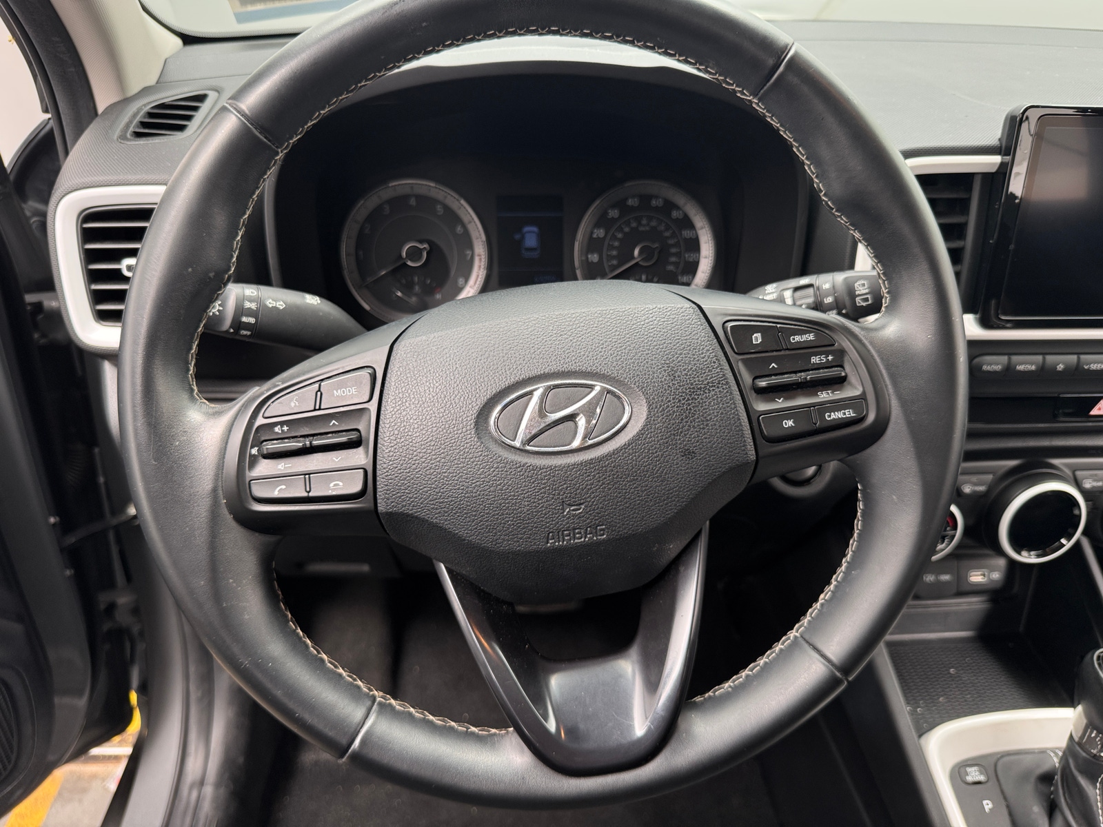 Thumbnail: 2022 Hyundai Venue - 5