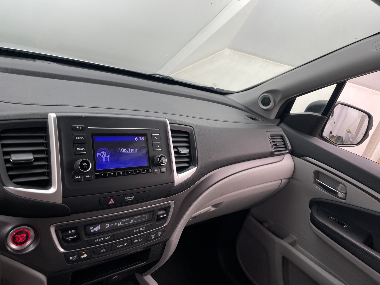 Thumbnail: 2018 Honda Pilot - 4