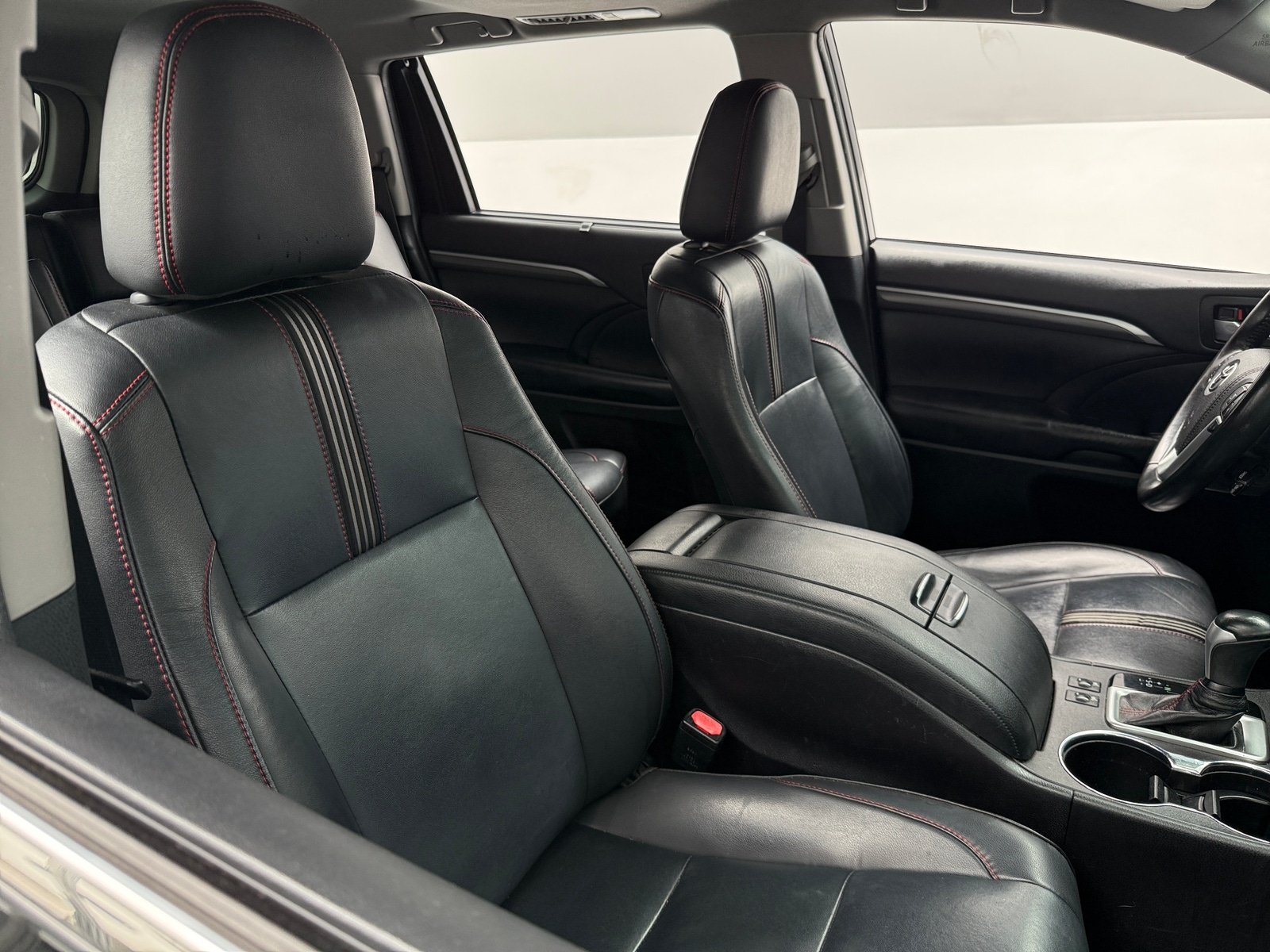 Thumbnail: 2019 Toyota Highlander - 2