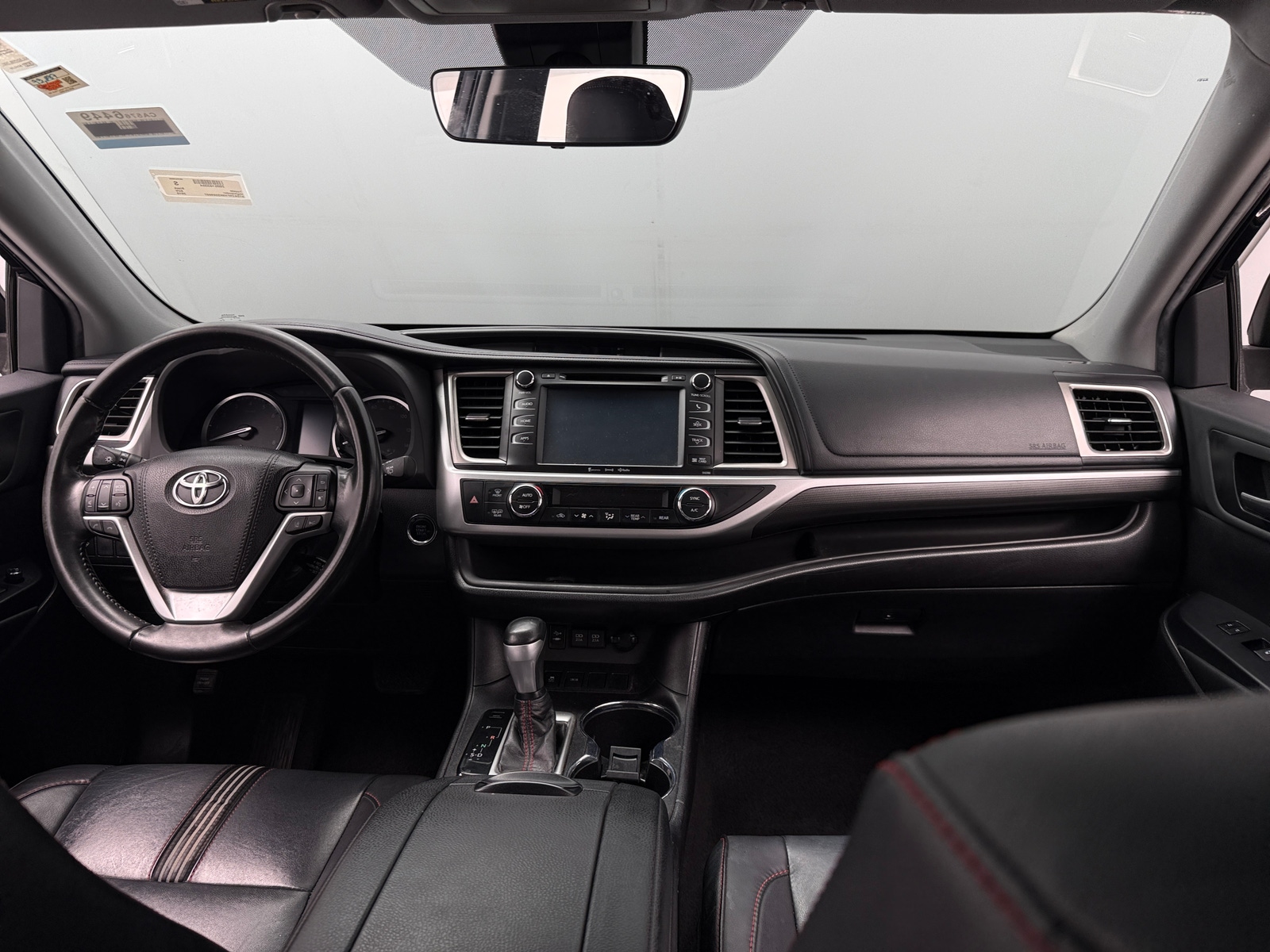 Thumbnail: 2019 Toyota Highlander - 3