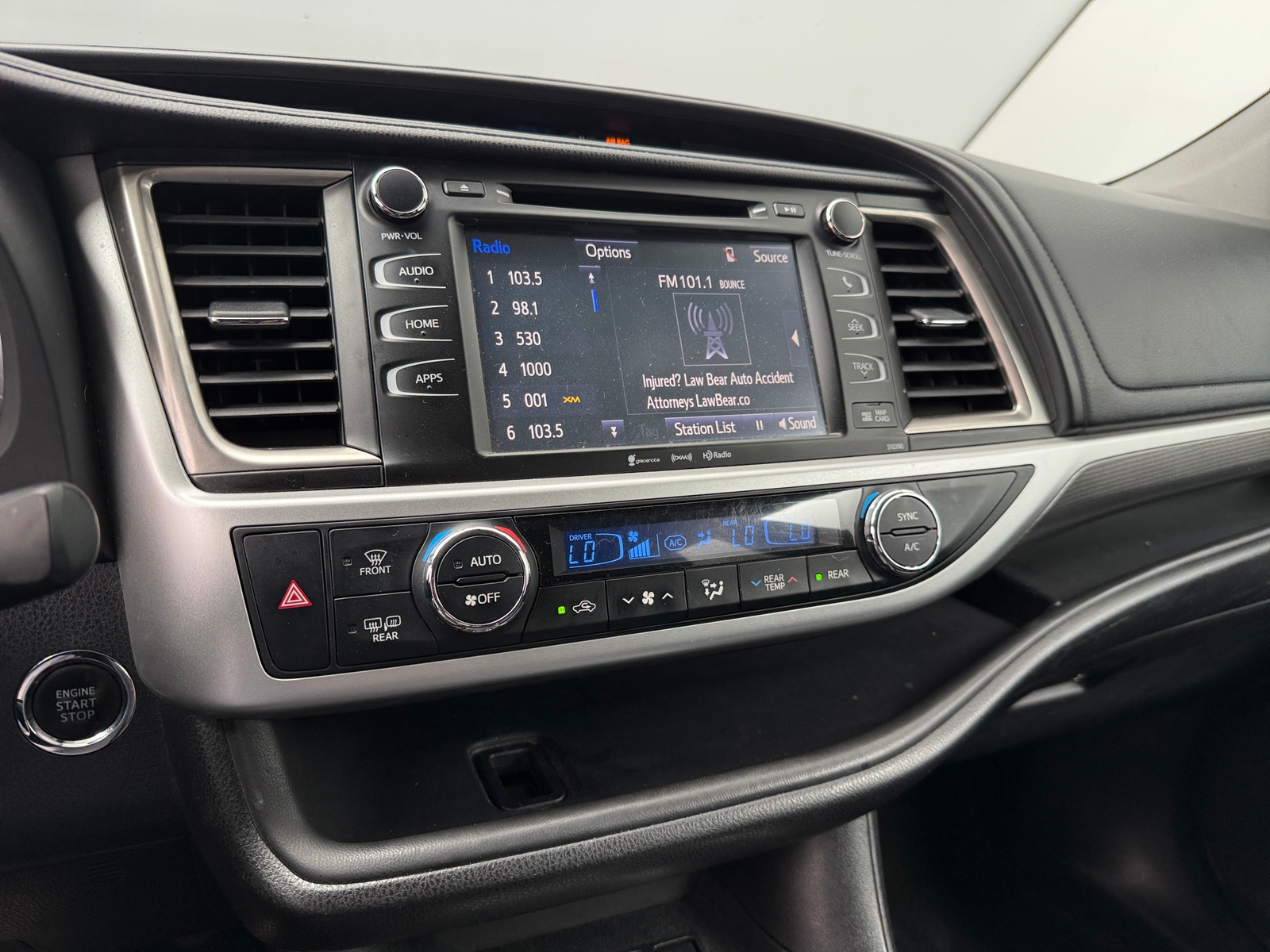 Thumbnail: 2019 Toyota Highlander - 4