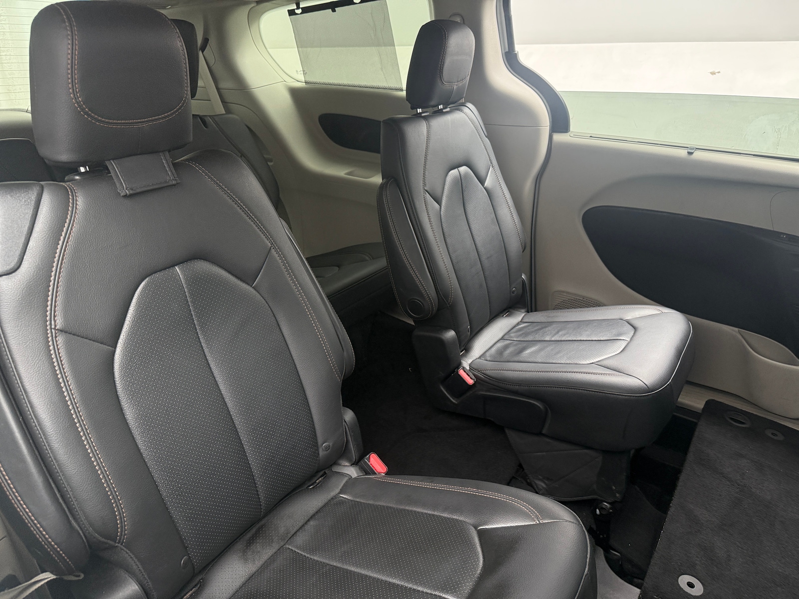 Thumbnail: 2018 Chrysler Pacifica - 5