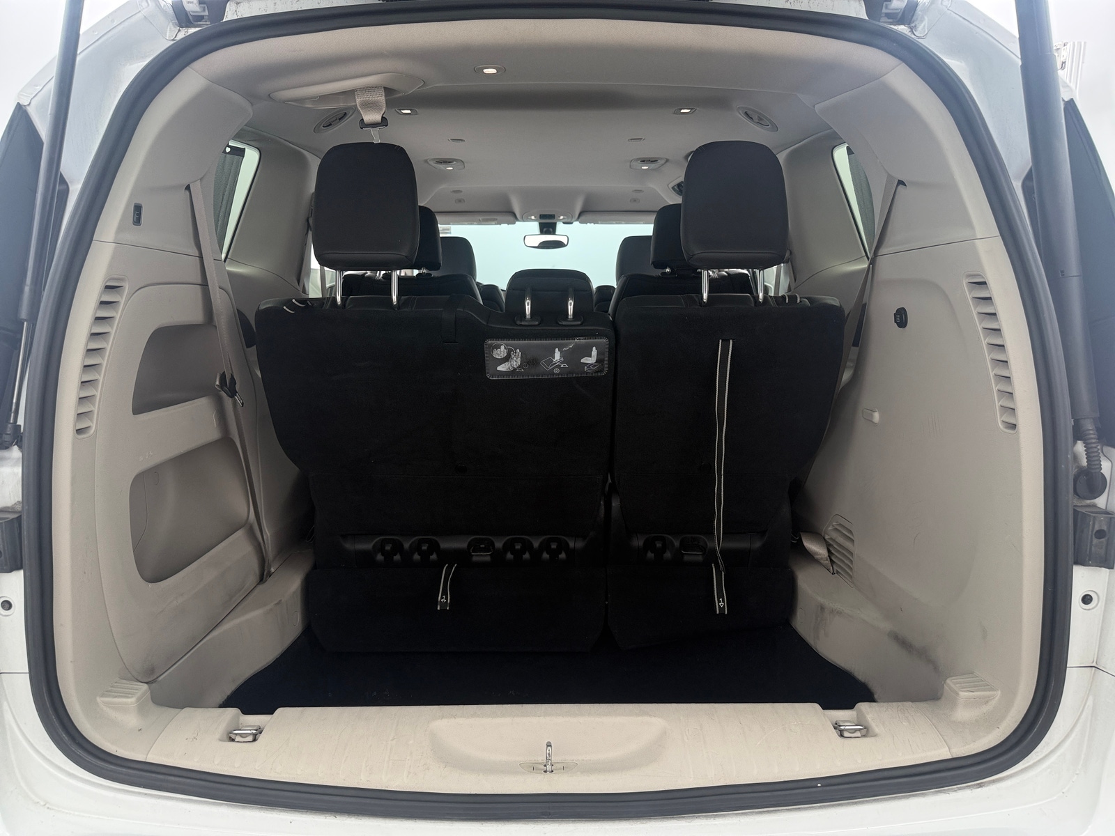 Thumbnail: 2018 Chrysler Pacifica - 6