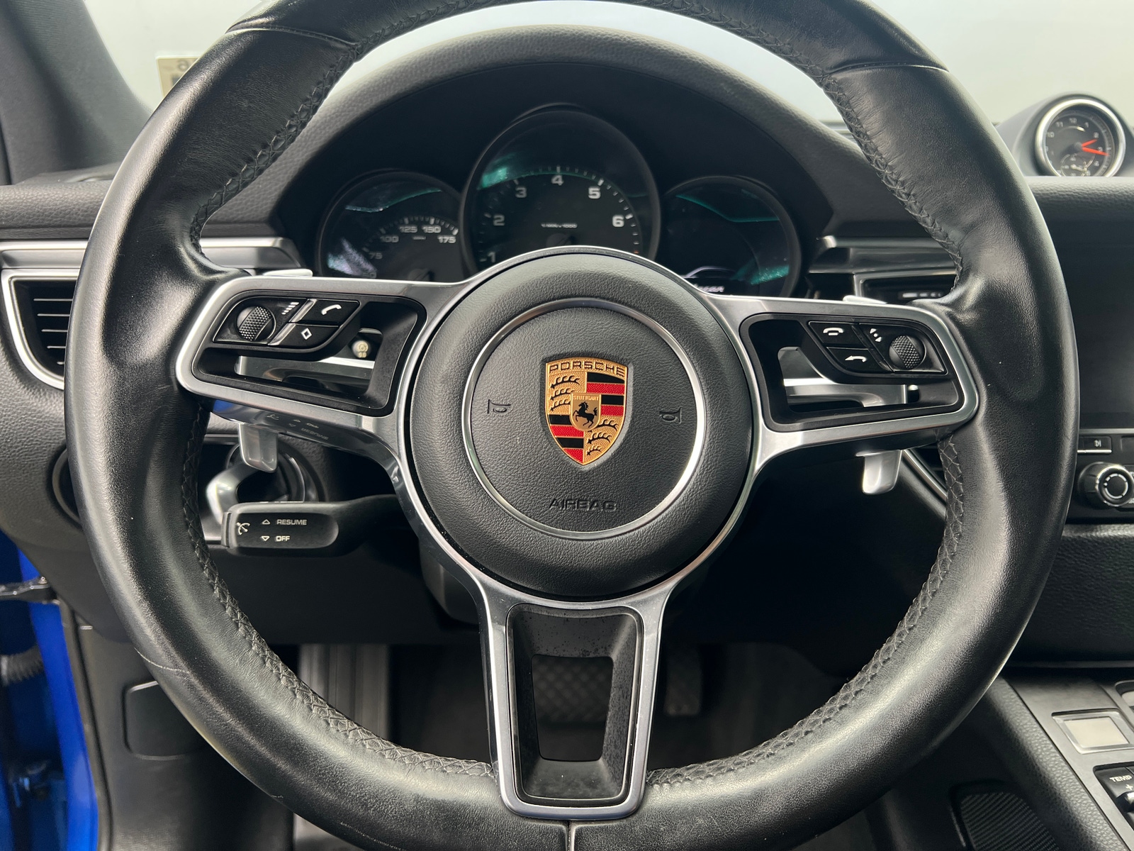 Thumbnail: 2017 Porsche Macan - 4