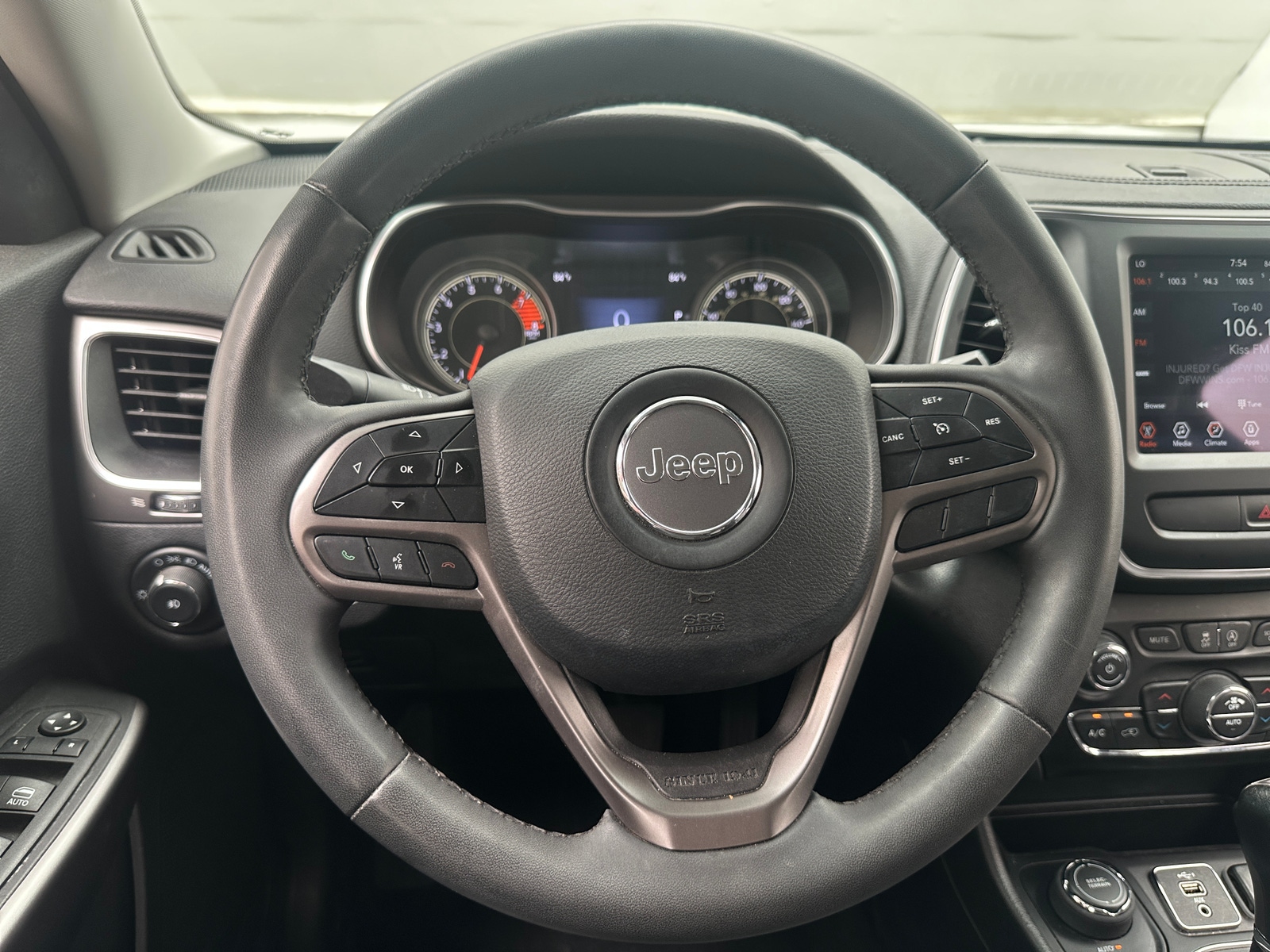 Thumbnail: 2022 Jeep Cherokee - 4