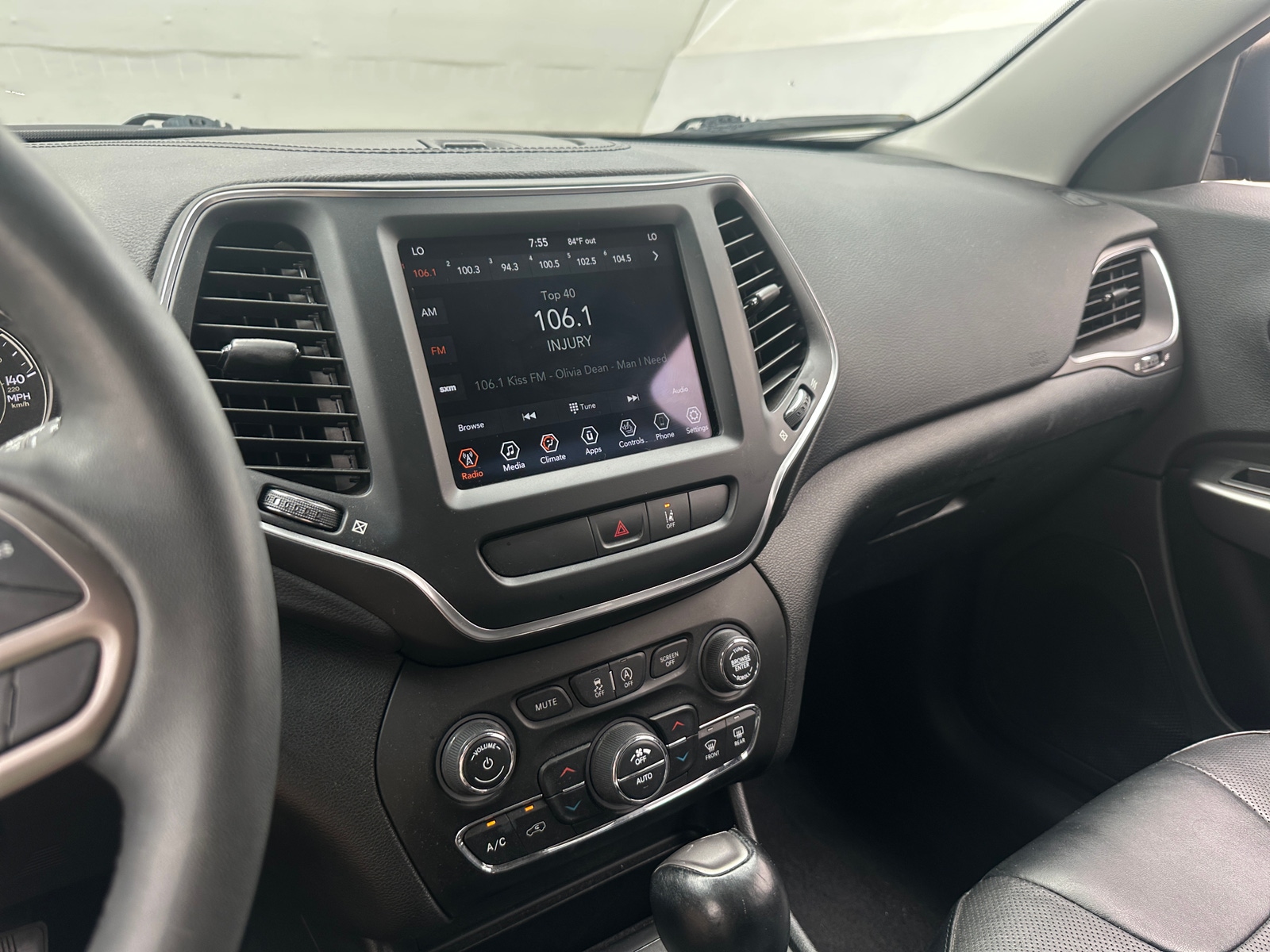 Thumbnail: 2022 Jeep Cherokee - 3