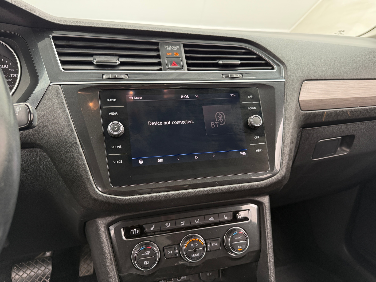 Thumbnail: 2019 Volkswagen Tiguan - 3