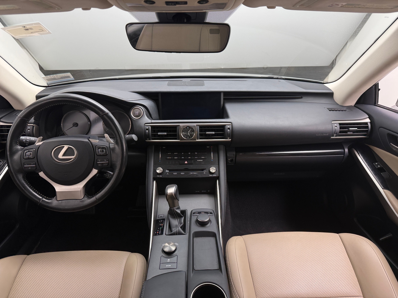 Thumbnail: 2017 Lexus IS - 3