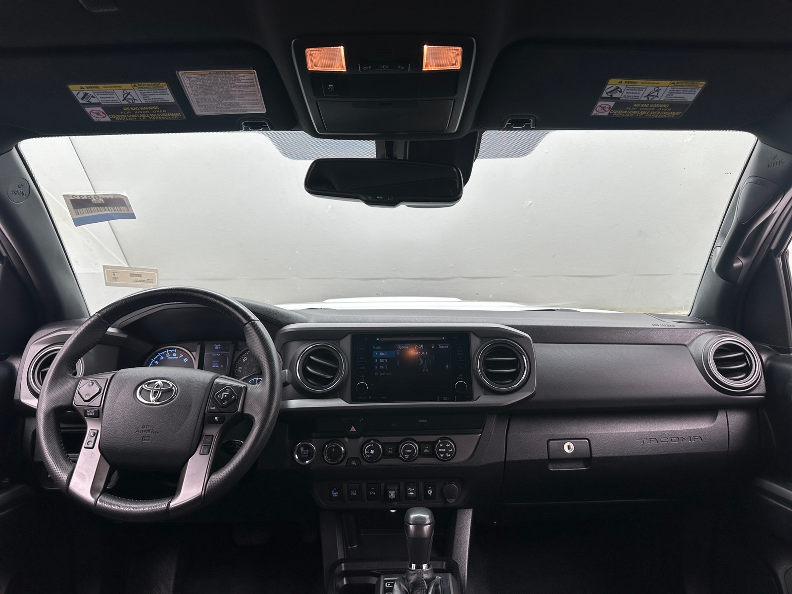 Thumbnail: 2019 Toyota Tacoma - 3