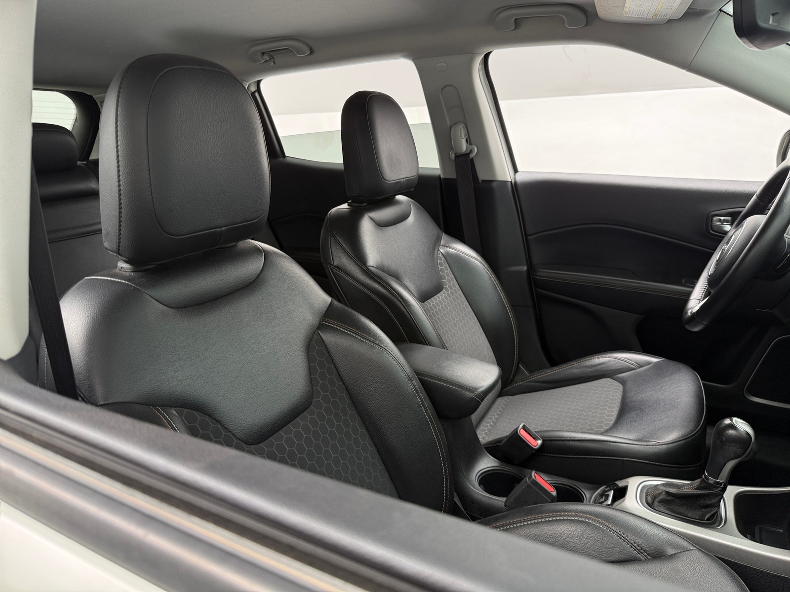 Thumbnail: 2018 Jeep Compass - 2