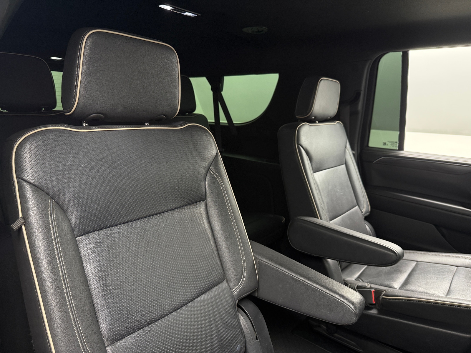 Thumbnail: 2022 GMC Yukon XL - 5