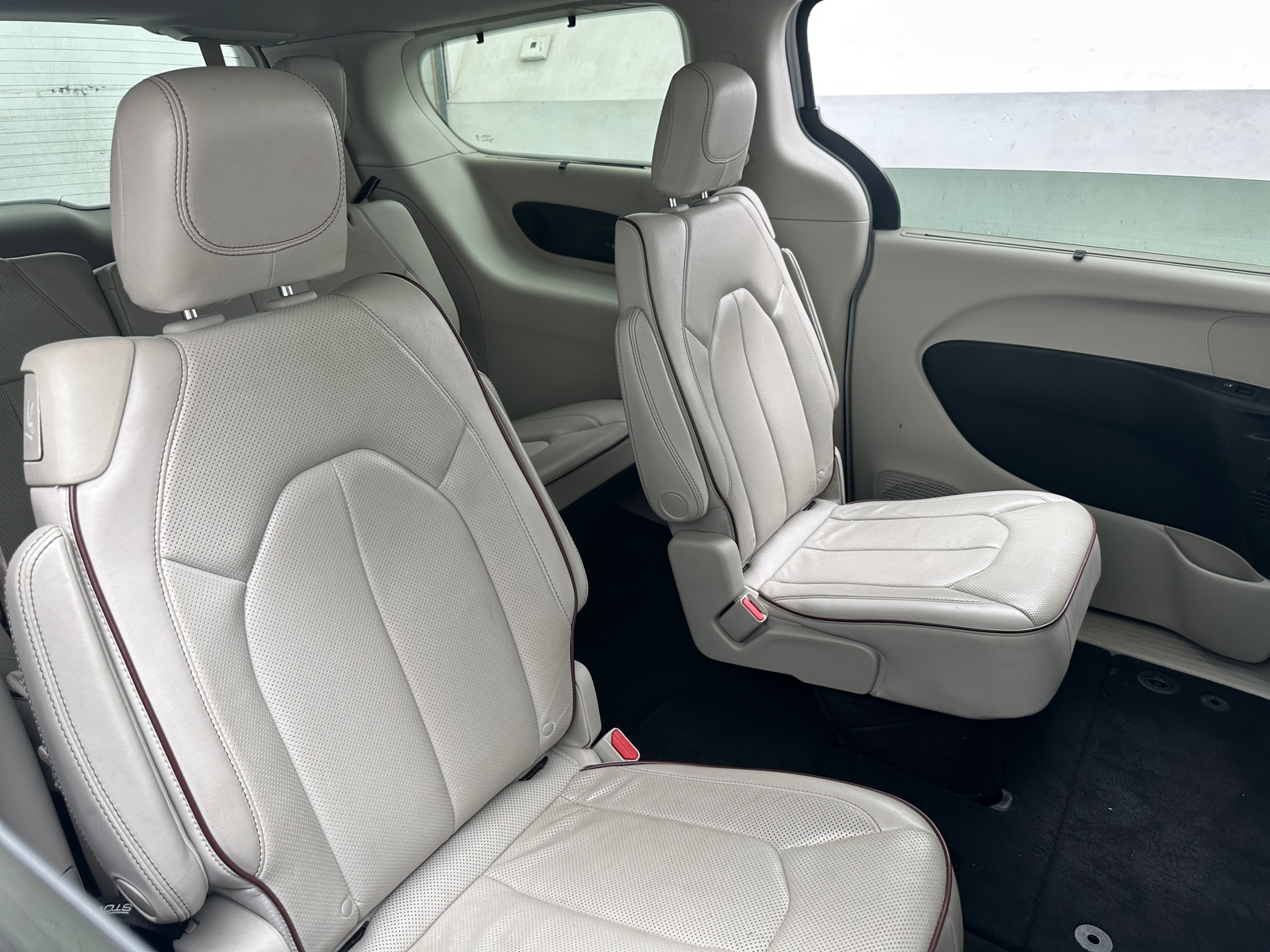 Thumbnail: 2019 Chrysler Pacifica - 5