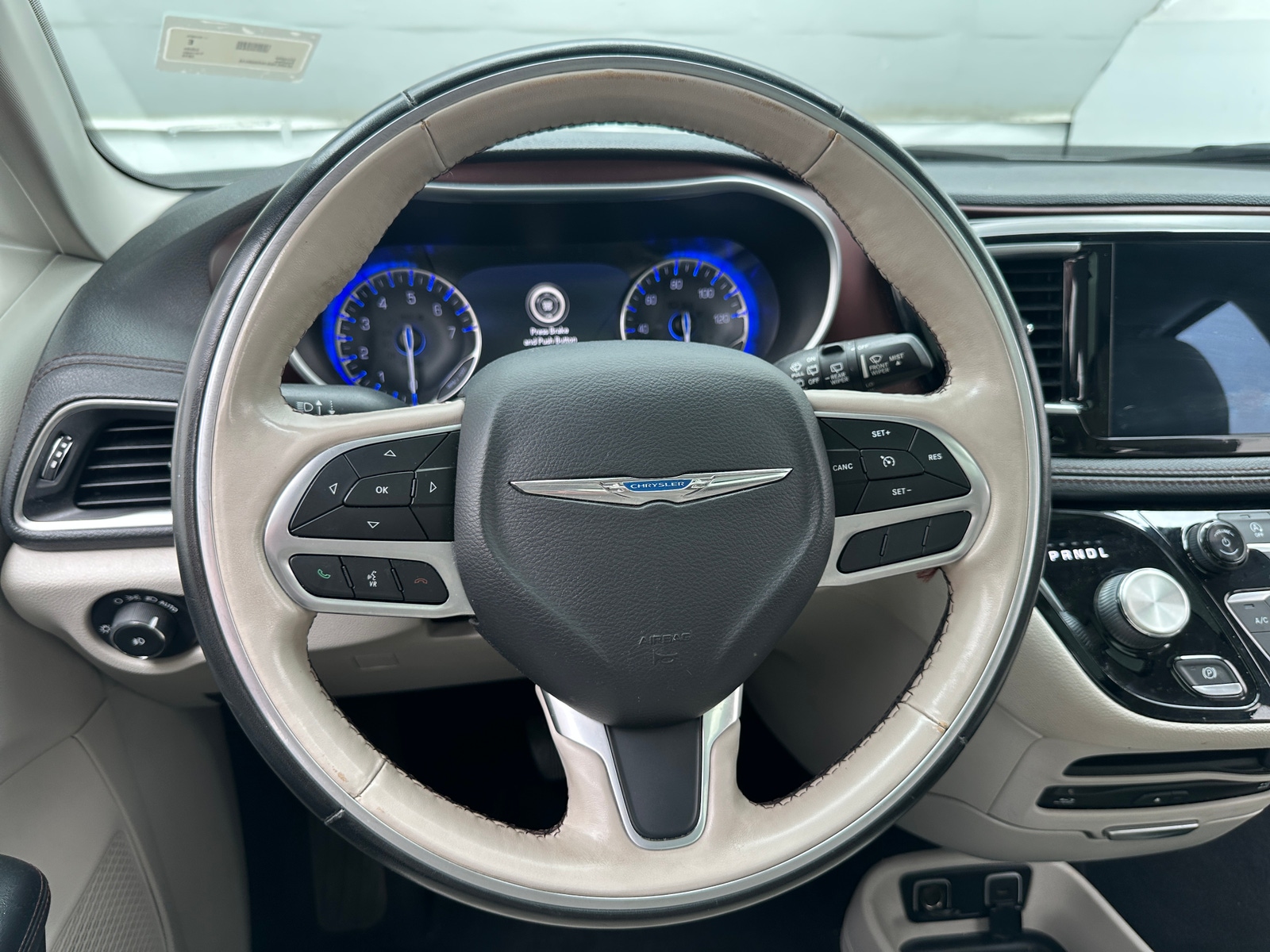 Thumbnail: 2019 Chrysler Pacifica - 4