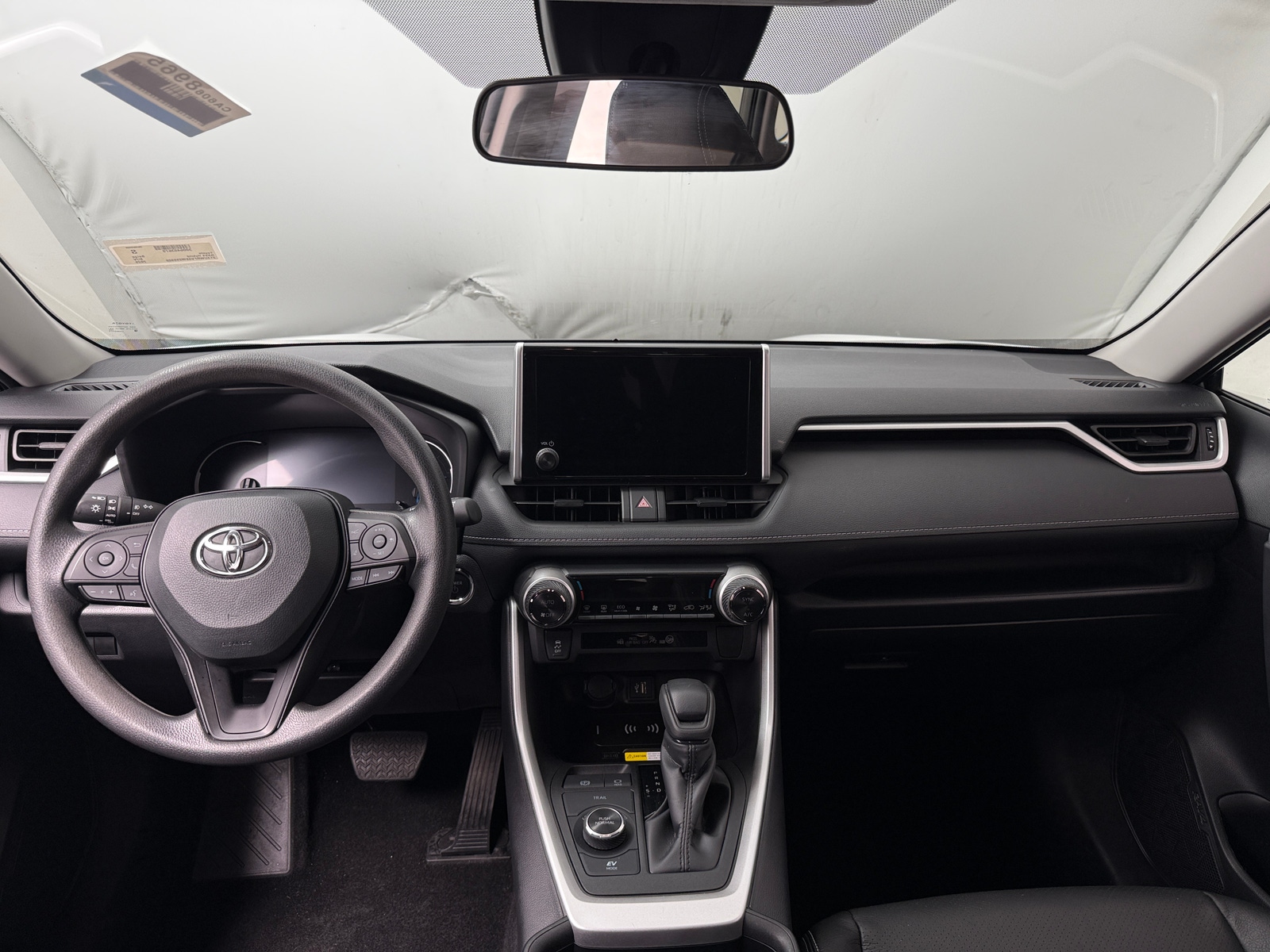 Thumbnail: 2025 Toyota RAV4 - 3
